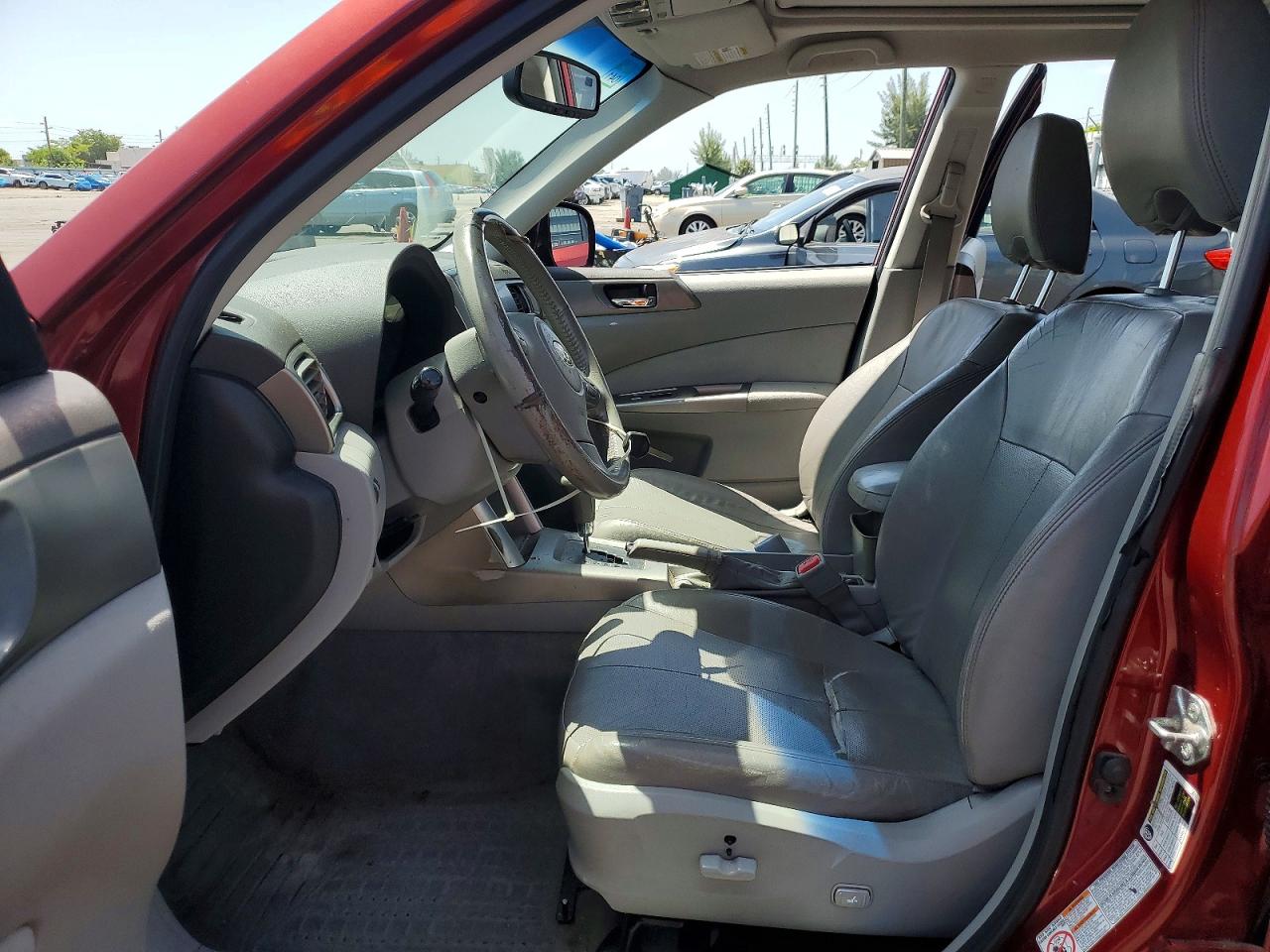 2010 Subaru Forester 2.5x Limited Red vin: JF2SH6DC0AH779526