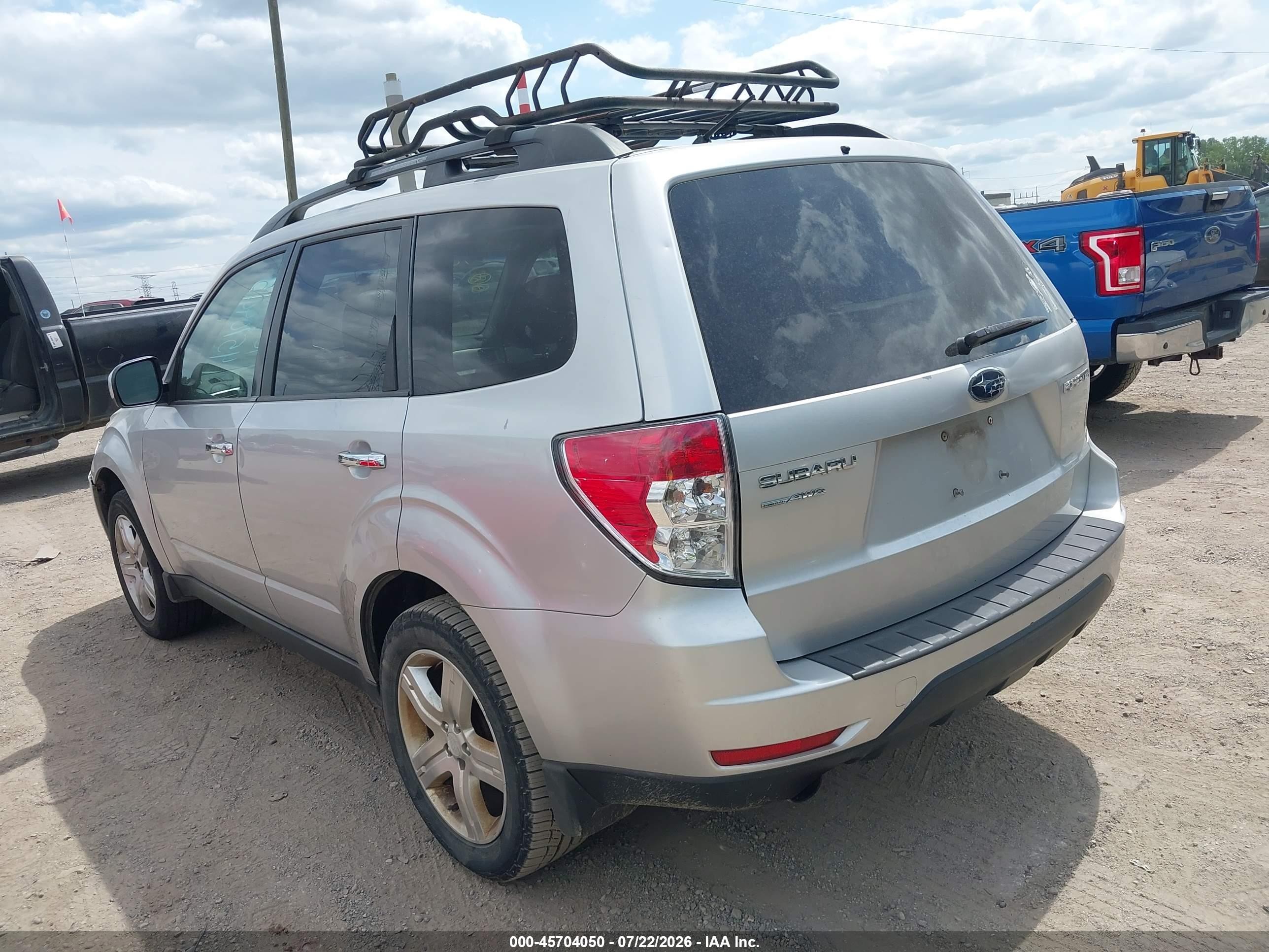 2010 Subaru Forester 2.5x Limited Silver vin: JF2SH6DC0AH785083