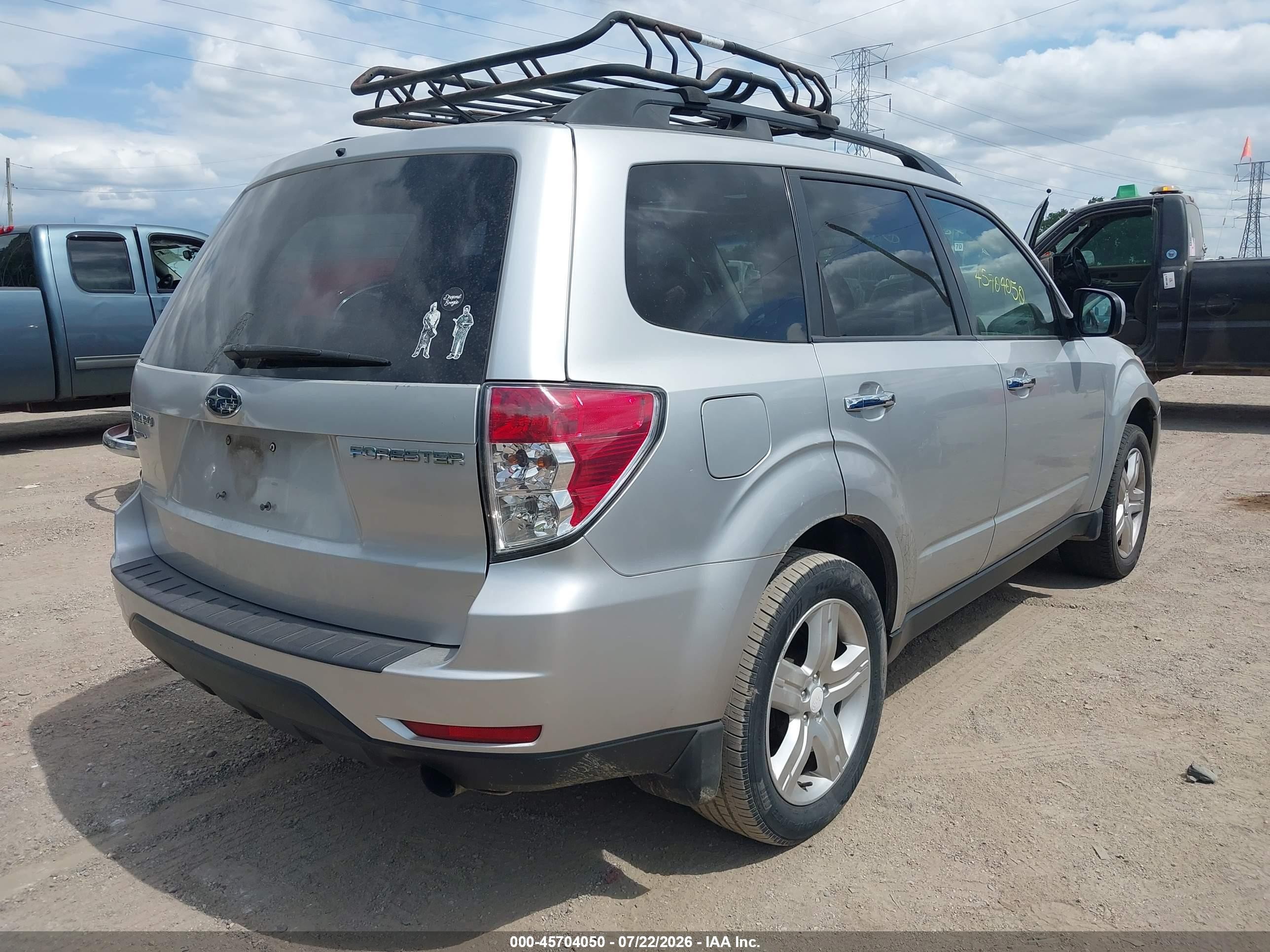 2010 Subaru Forester 2.5x Limited Silver vin: JF2SH6DC0AH785083
