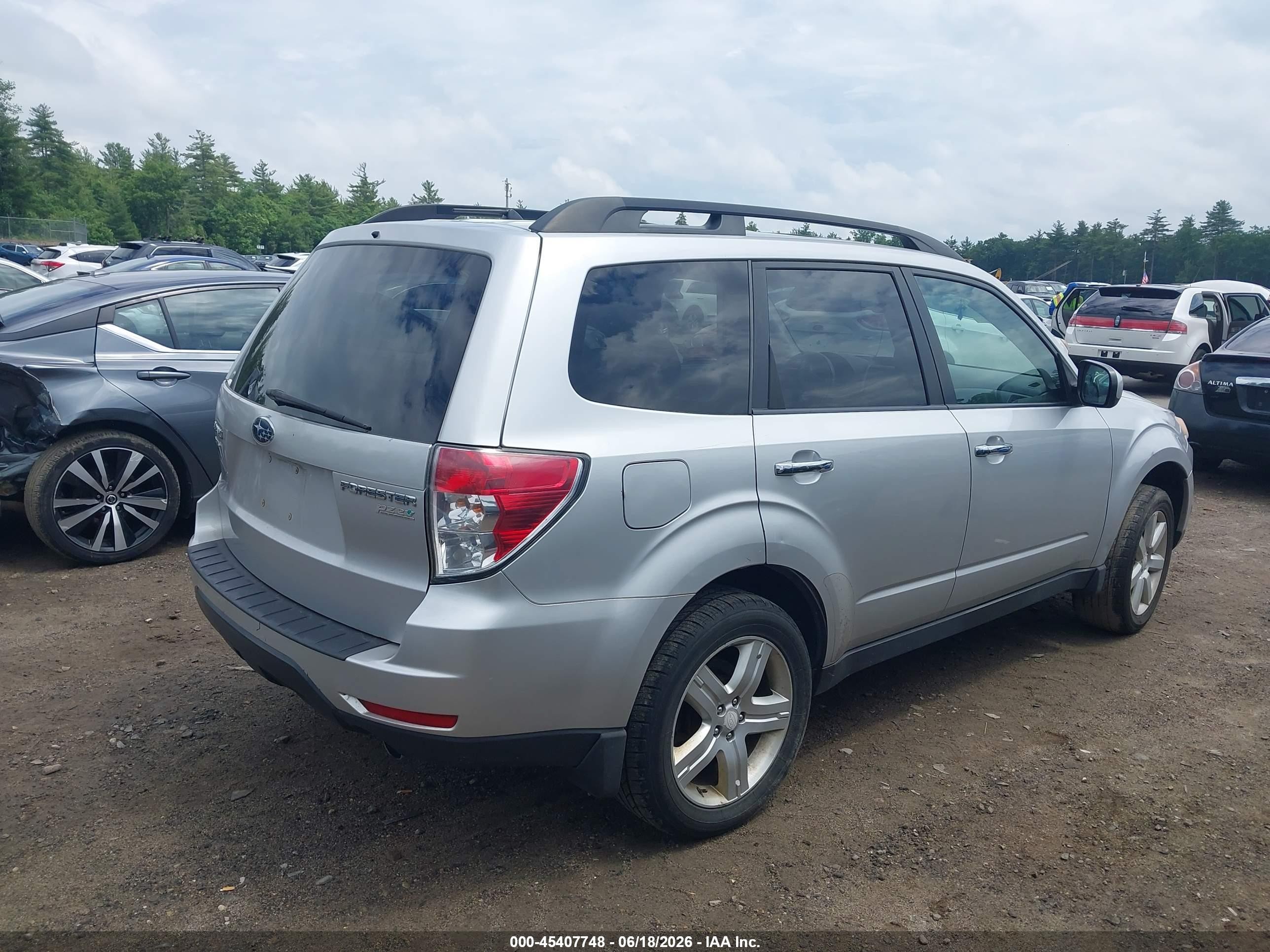 2010 Subaru Forester 2.5x Limited Silver vin: JF2SH6DC0AH916402