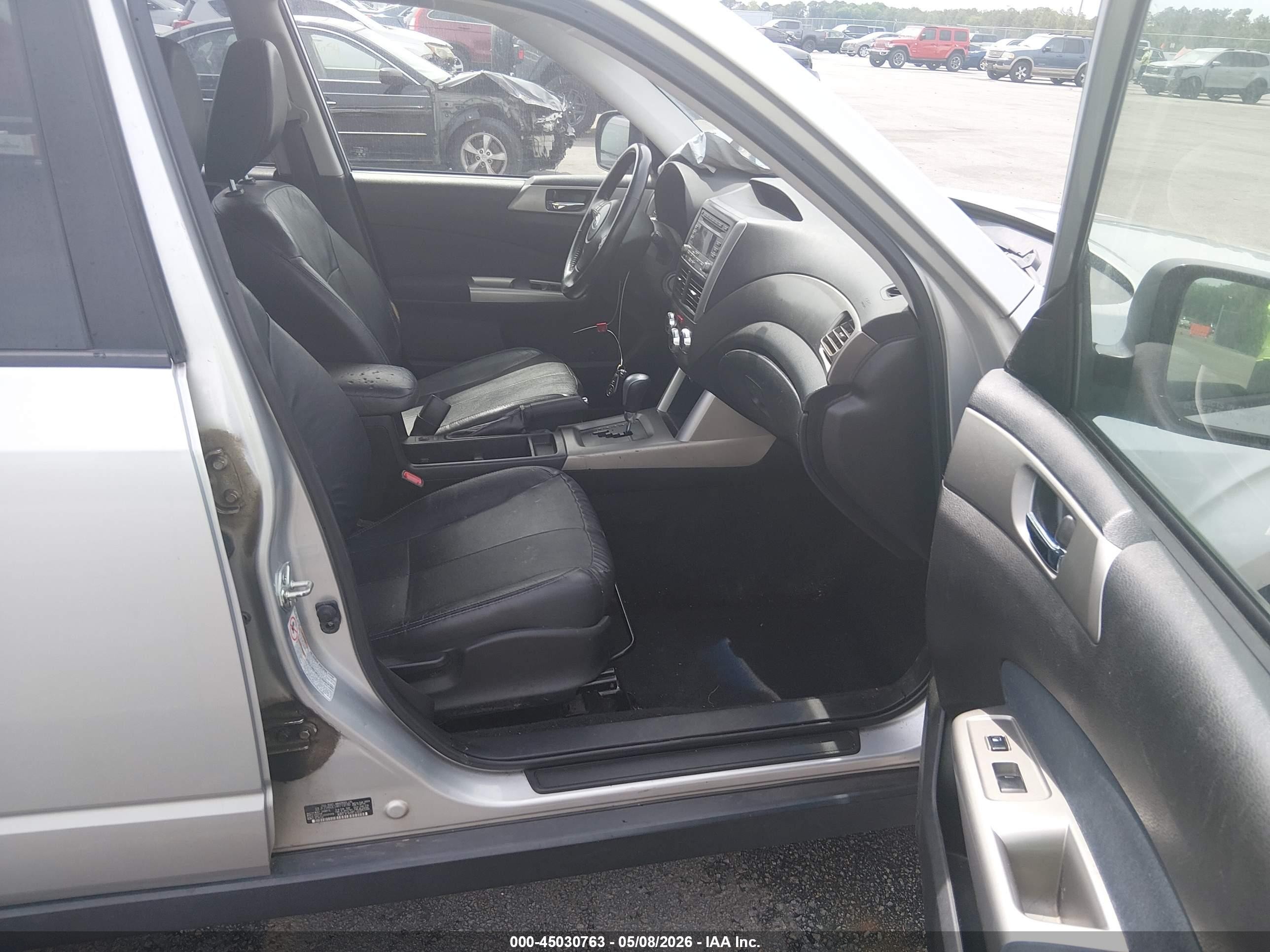 2010 Subaru Forester 2.5x Limited Серебряный vin: JF2SH6DC1AH719190