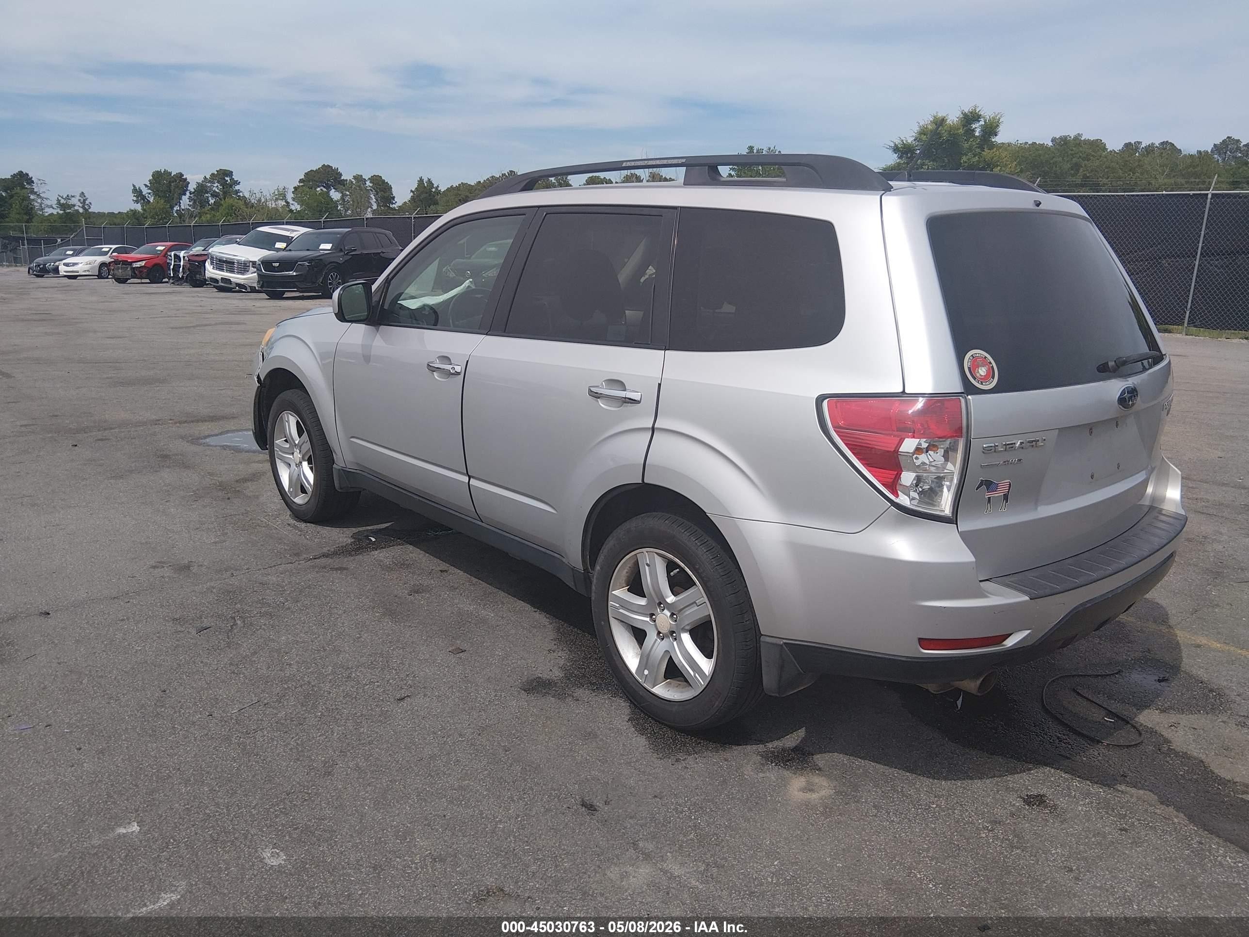 2010 Subaru Forester 2.5x Limited Серебряный vin: JF2SH6DC1AH719190