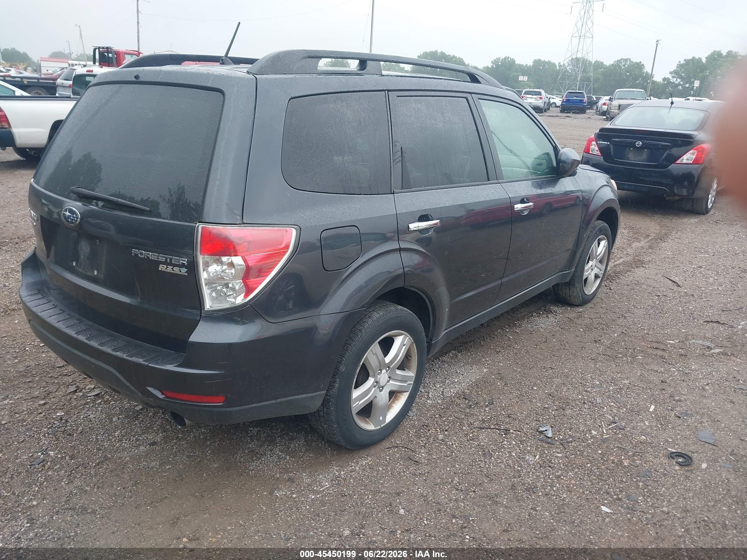 2010 Subaru Forester 2.5x Limited Gray vin: JF2SH6DC1AH784251