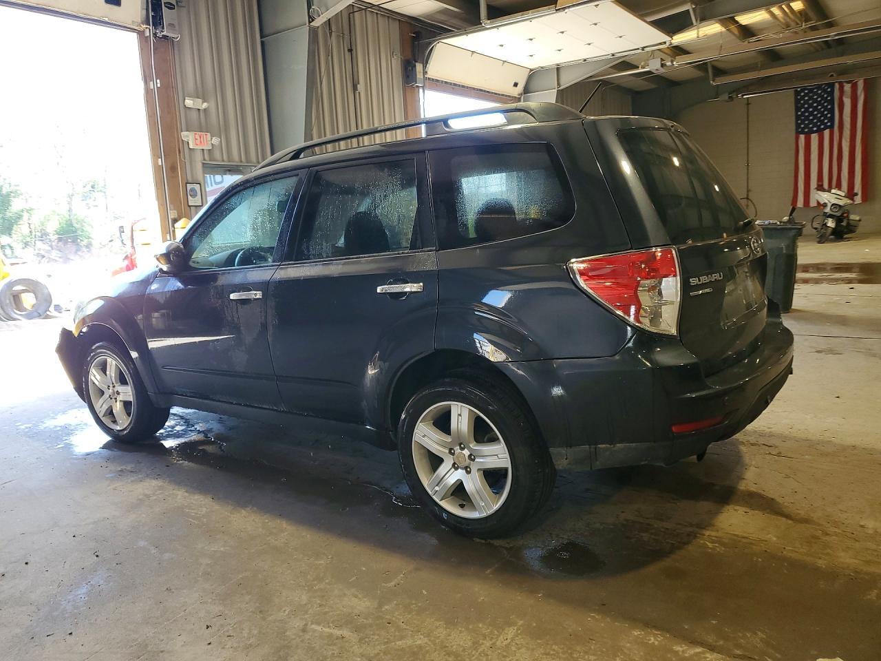 2010 Subaru Forester 2.5x Limited Gray vin: JF2SH6DC2AH714290