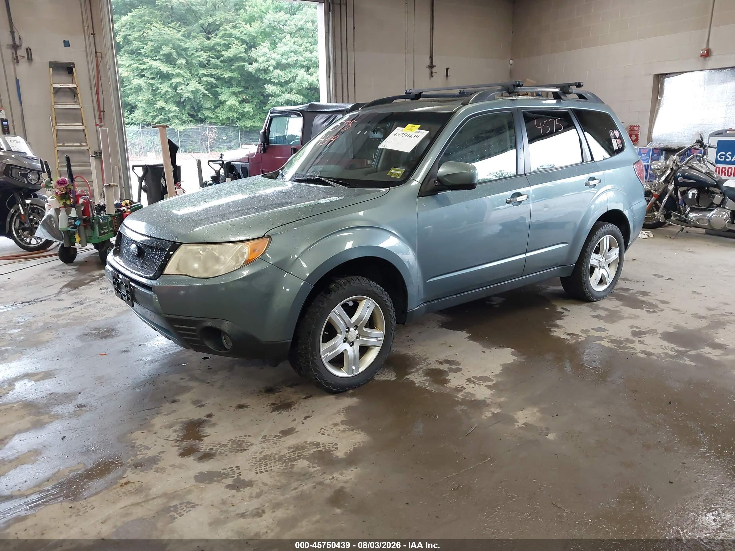 2010 Subaru Forester 2.5x Limited Blue vin: JF2SH6DC2AH760511