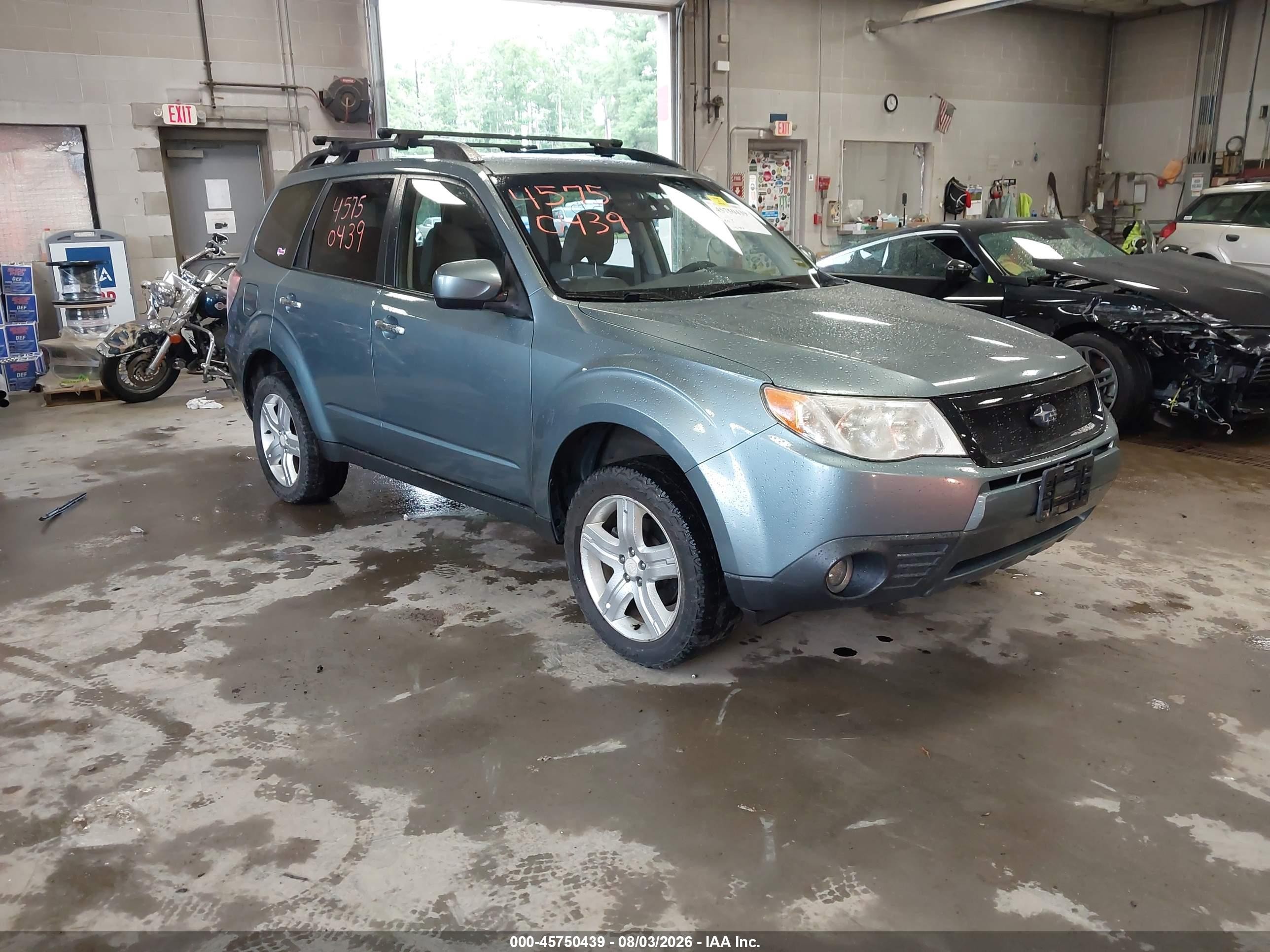 2010 Subaru Forester 2.5x Limited Blue vin: JF2SH6DC2AH760511