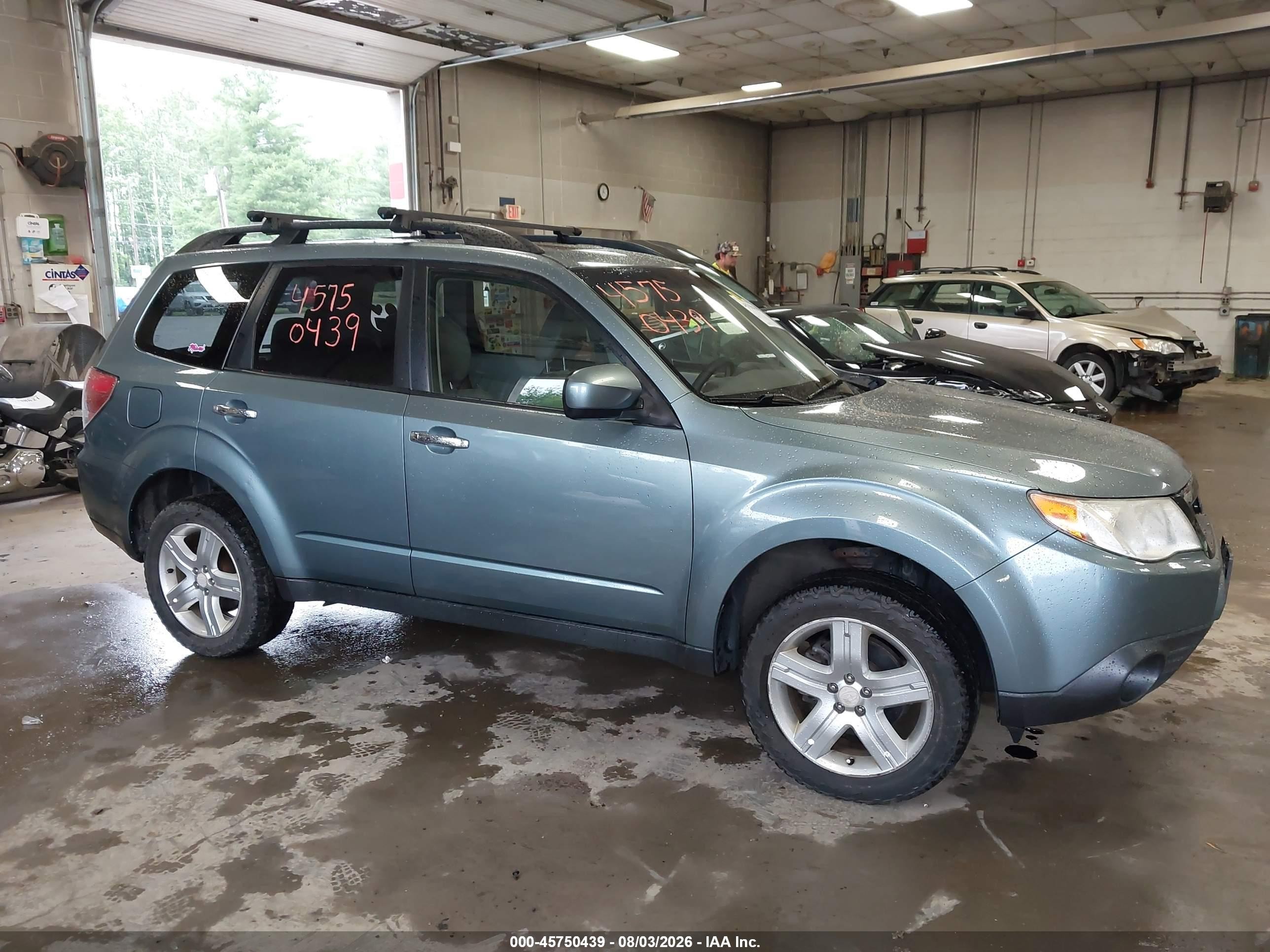 2010 Subaru Forester 2.5x Limited Blue vin: JF2SH6DC2AH760511