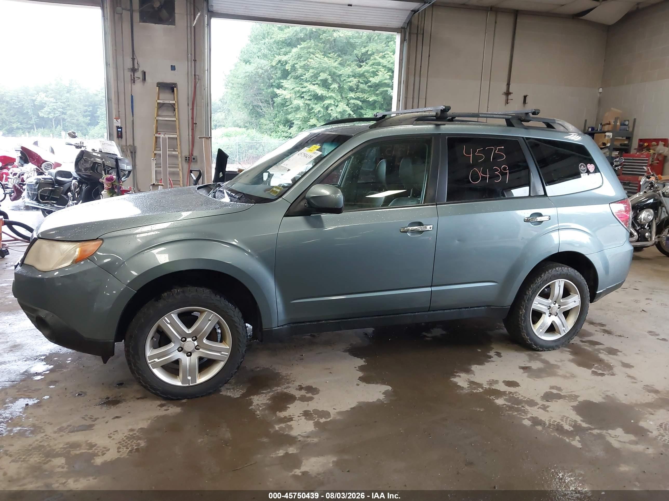 2010 Subaru Forester 2.5x Limited Blue vin: JF2SH6DC2AH760511