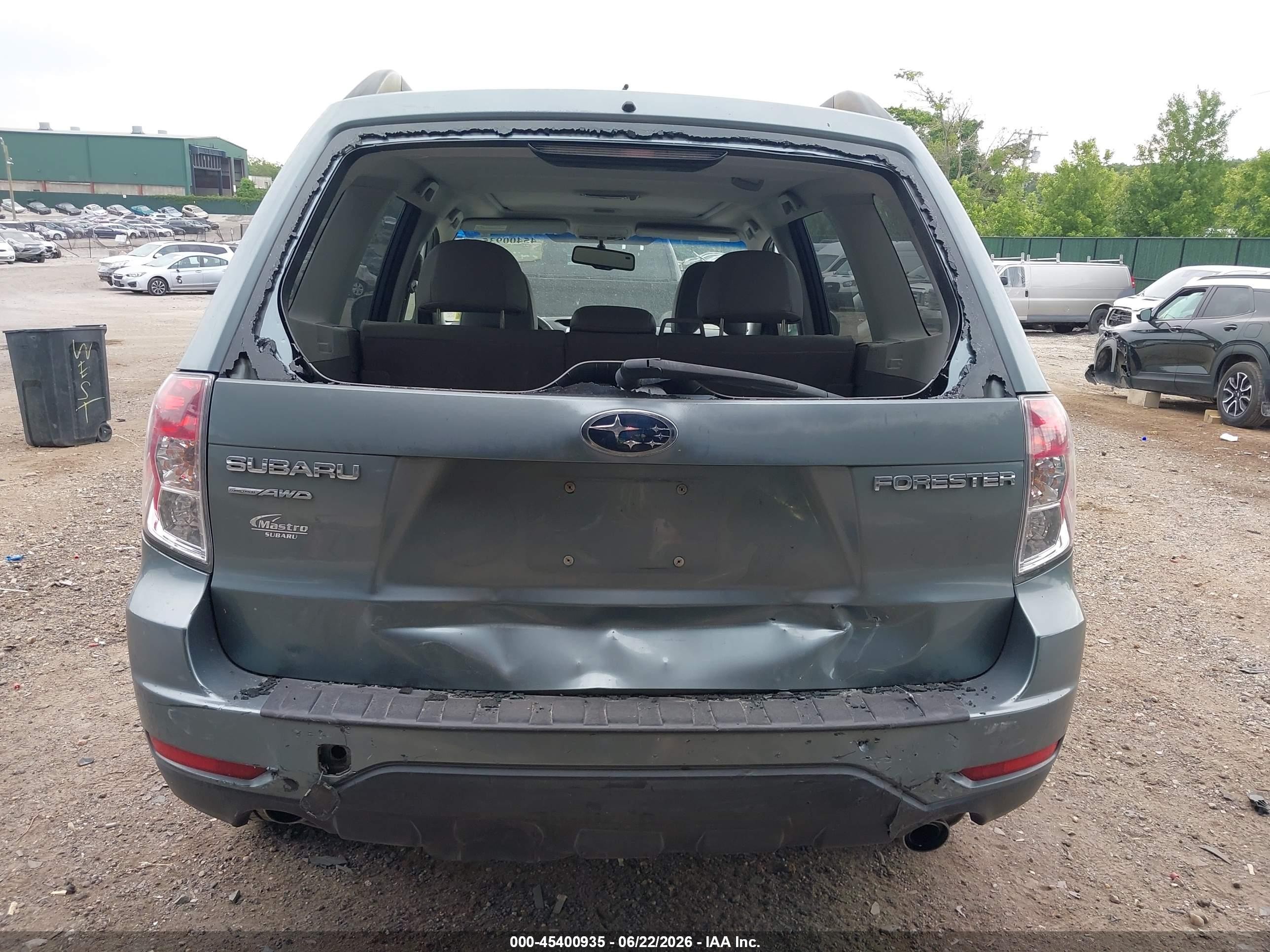 2010 Subaru Forester 2.5x Limited Gray vin: JF2SH6DC2AH791418