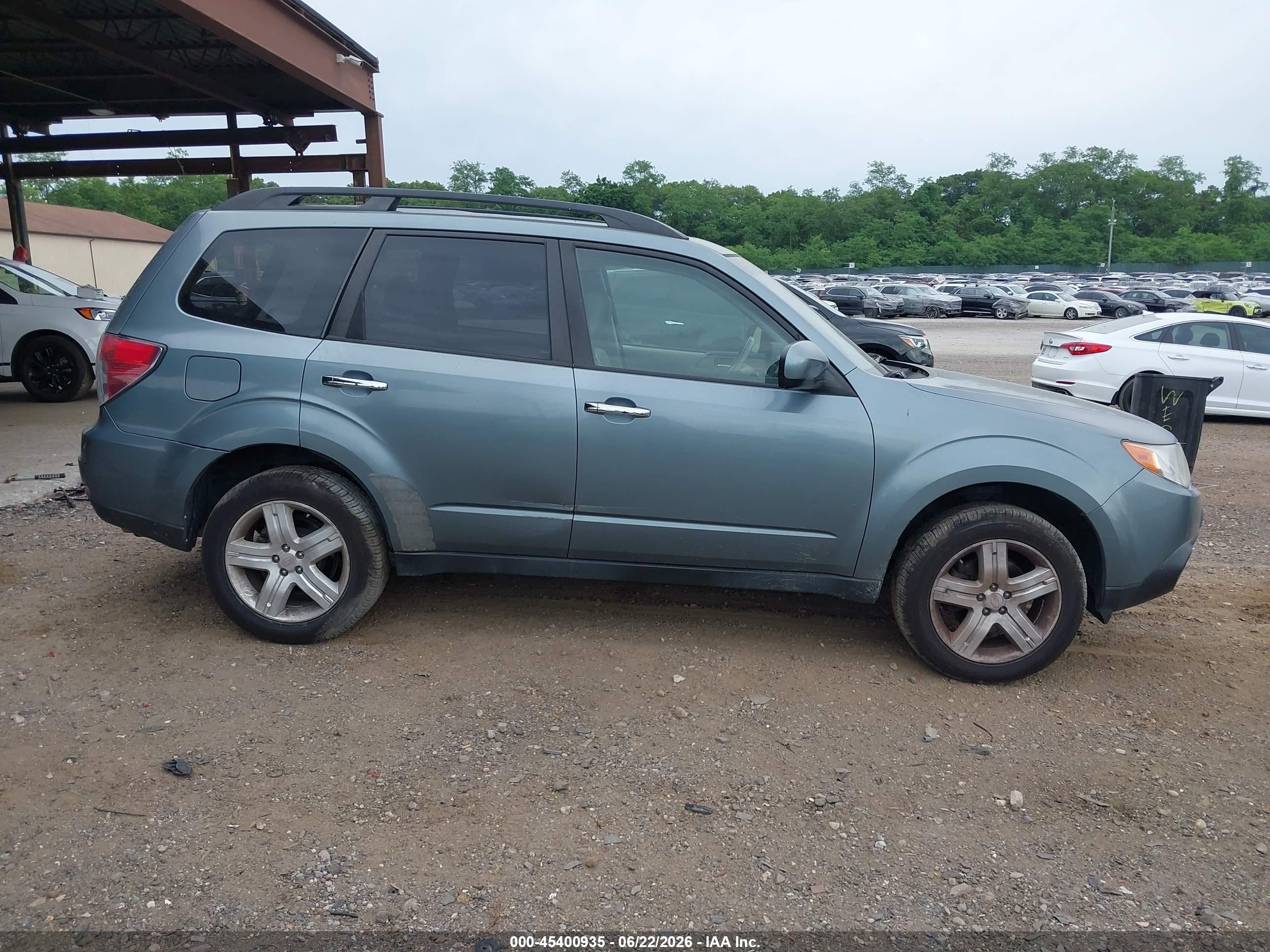 2010 Subaru Forester 2.5x Limited Gray vin: JF2SH6DC2AH791418