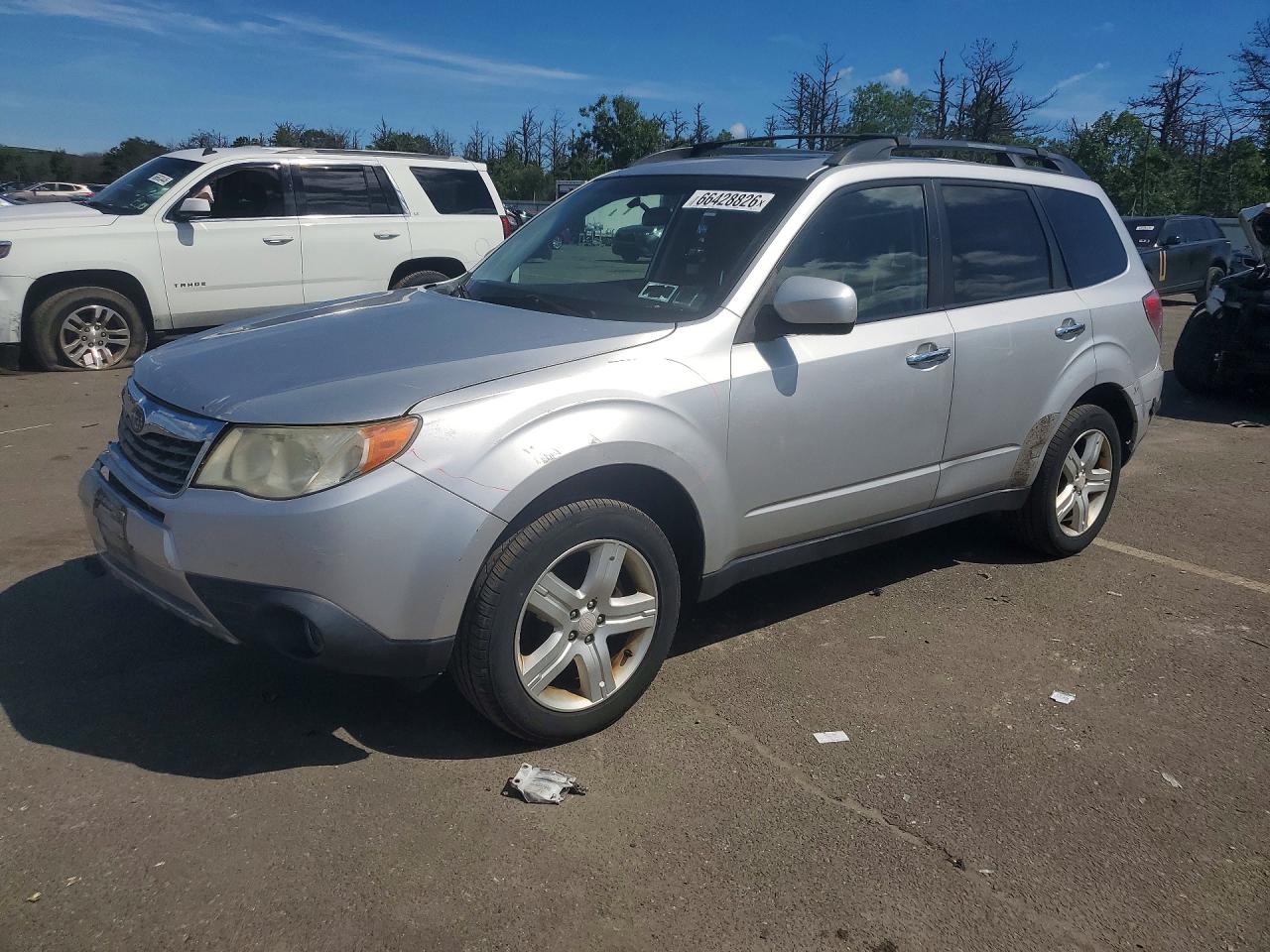 2010 Subaru Forester 2.5x Limited Silver vin: JF2SH6DC2AH902260