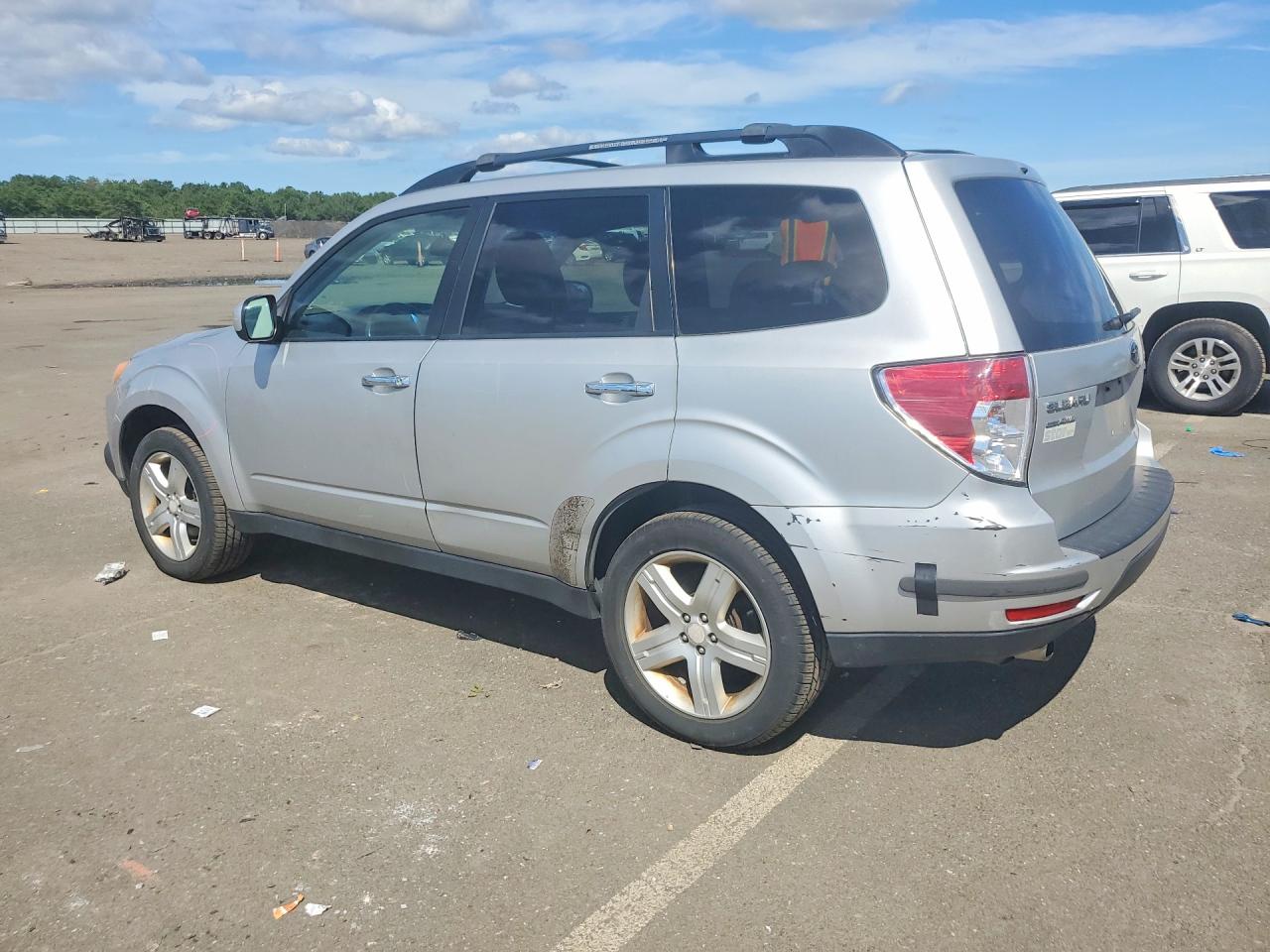 2010 Subaru Forester 2.5x Limited Silver vin: JF2SH6DC2AH902260