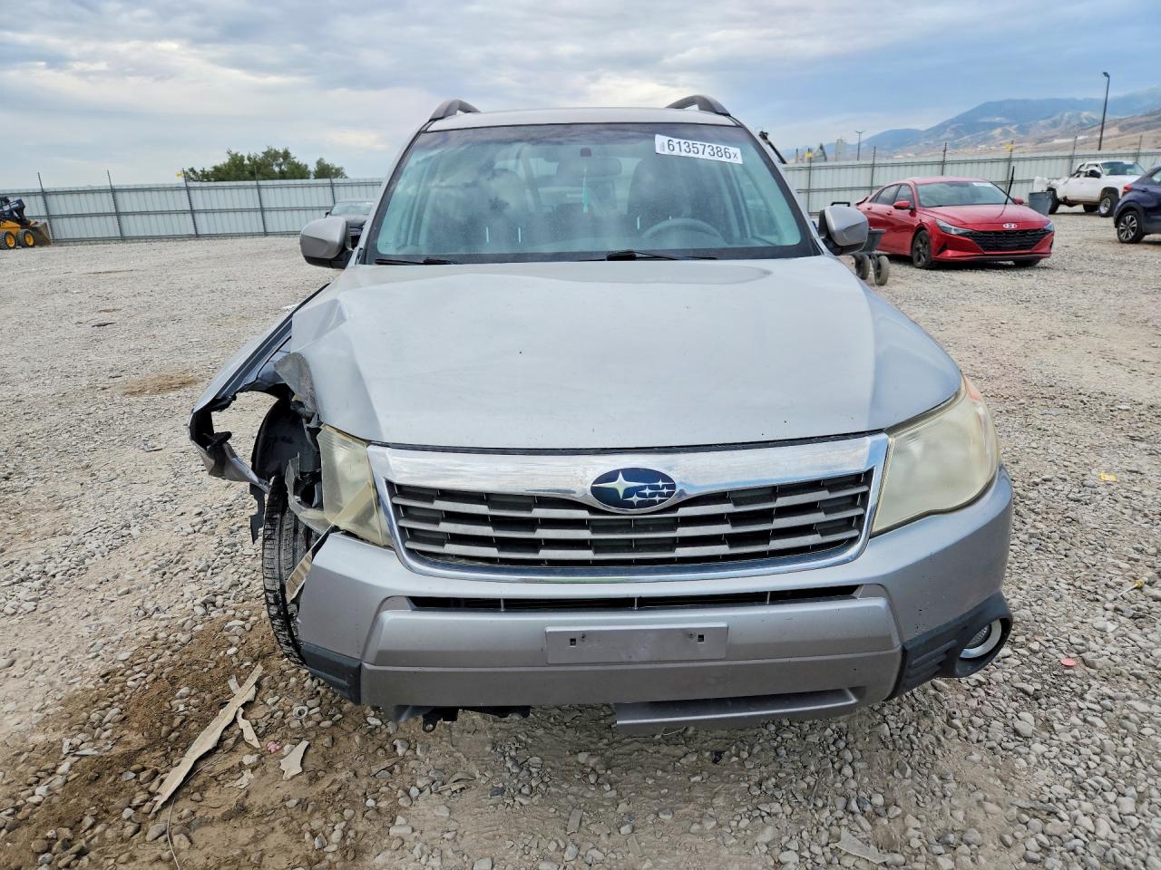 2010 Subaru Forester 2.5x Limited Silver vin: JF2SH6DC2AH912092