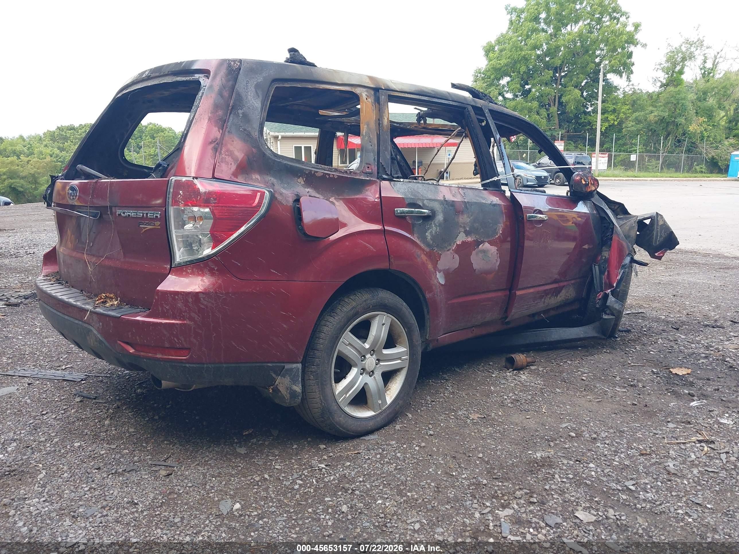 2010 Subaru Forester 2.5x Limited Burgundy vin: JF2SH6DC3AH708675