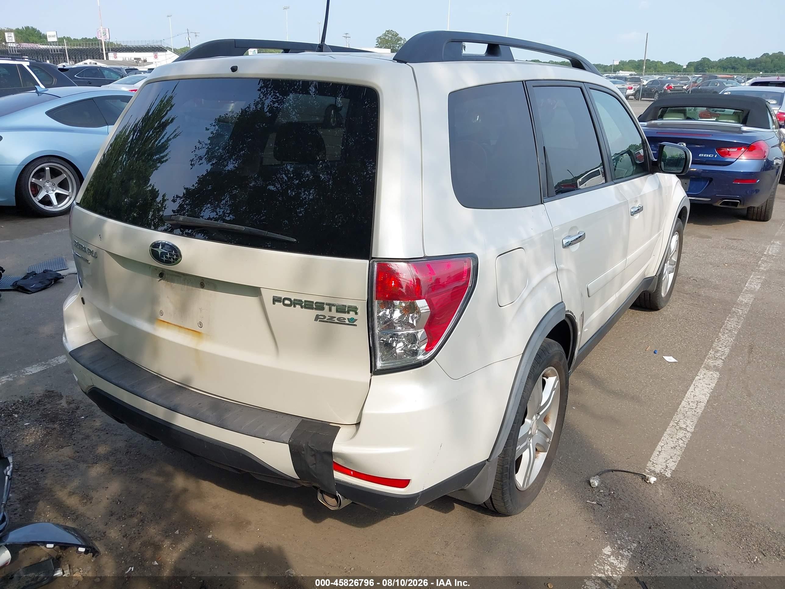 2010 Subaru Forester 2.5x Limited White vin: JF2SH6DC3AH734015