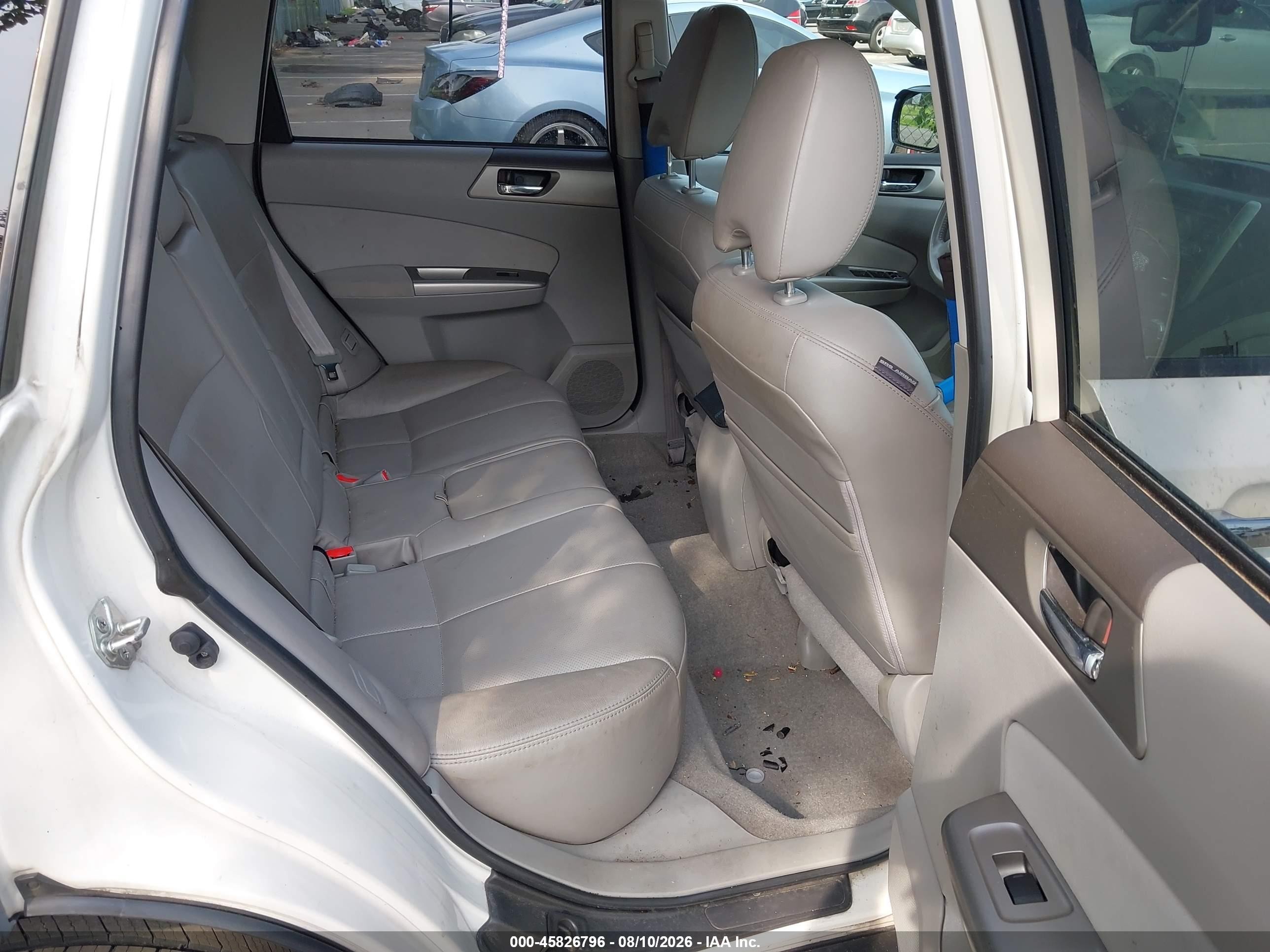 2010 Subaru Forester 2.5x Limited White vin: JF2SH6DC3AH734015