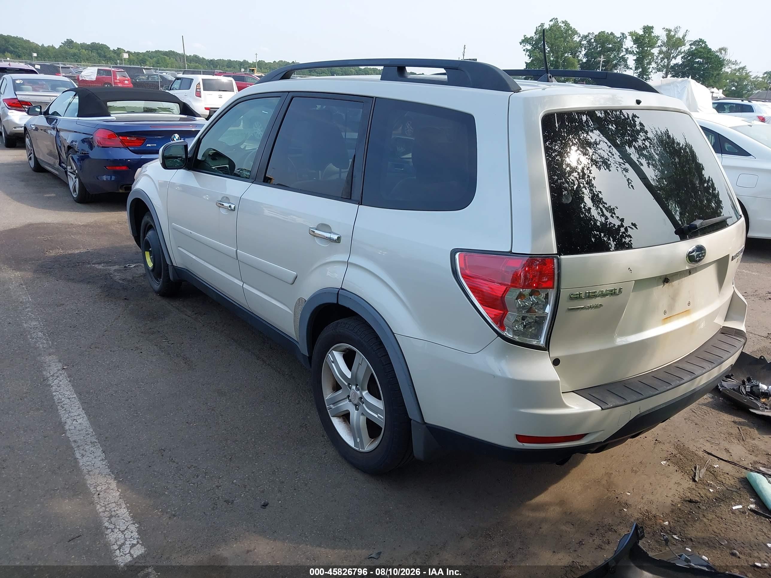 2010 Subaru Forester 2.5x Limited White vin: JF2SH6DC3AH734015