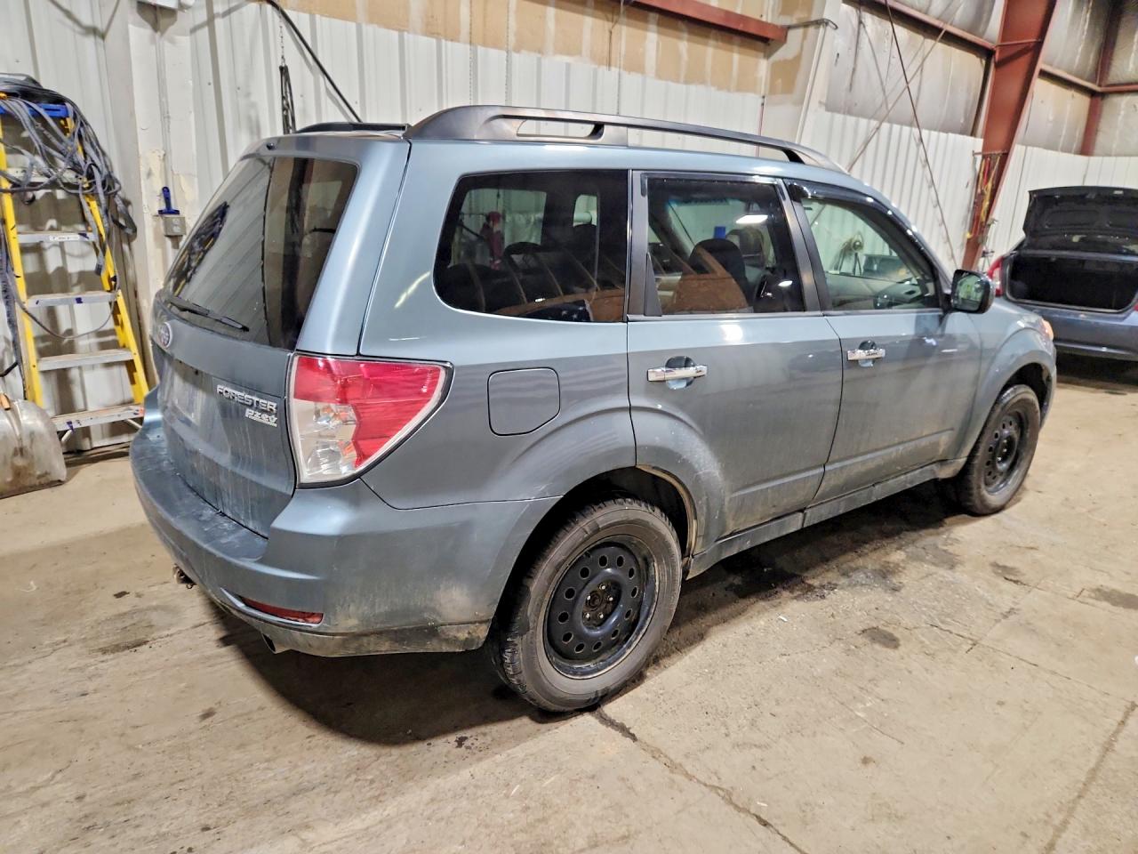 2010 Subaru Forester 2.5x Limited Teal vin: JF2SH6DC3AH738999