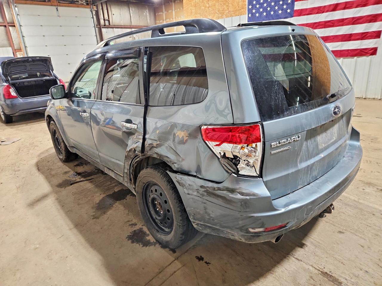 2010 Subaru Forester 2.5x Limited Teal vin: JF2SH6DC3AH738999