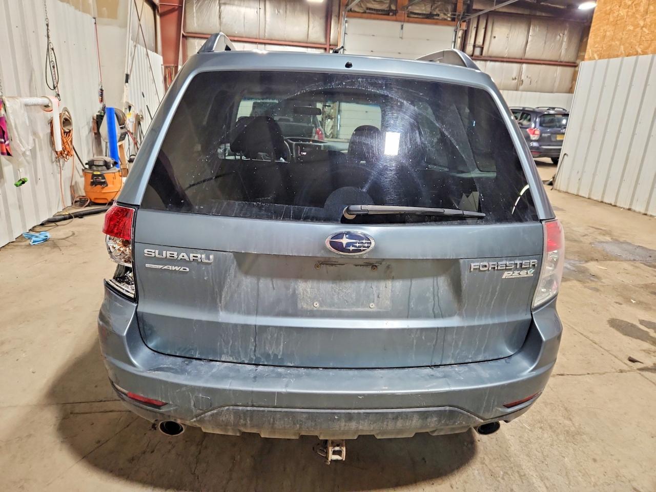 2010 Subaru Forester 2.5x Limited Teal vin: JF2SH6DC3AH738999