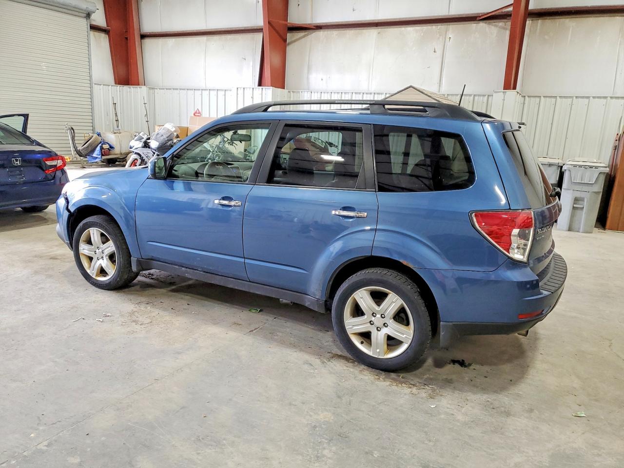 2010 Subaru Forester 2.5x Limited Blue vin: JF2SH6DC3AH745936