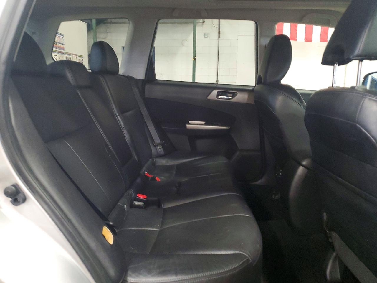 2010 Subaru Forester 2.5x Limited Silver vin: JF2SH6DC3AH760100