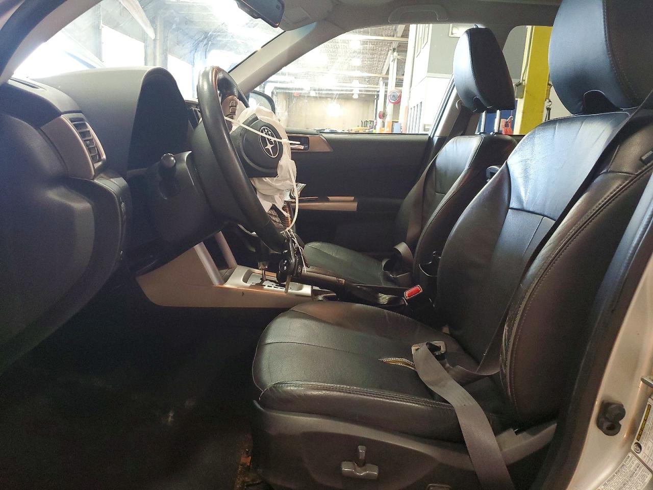 2010 Subaru Forester 2.5x Limited Silver vin: JF2SH6DC3AH760100