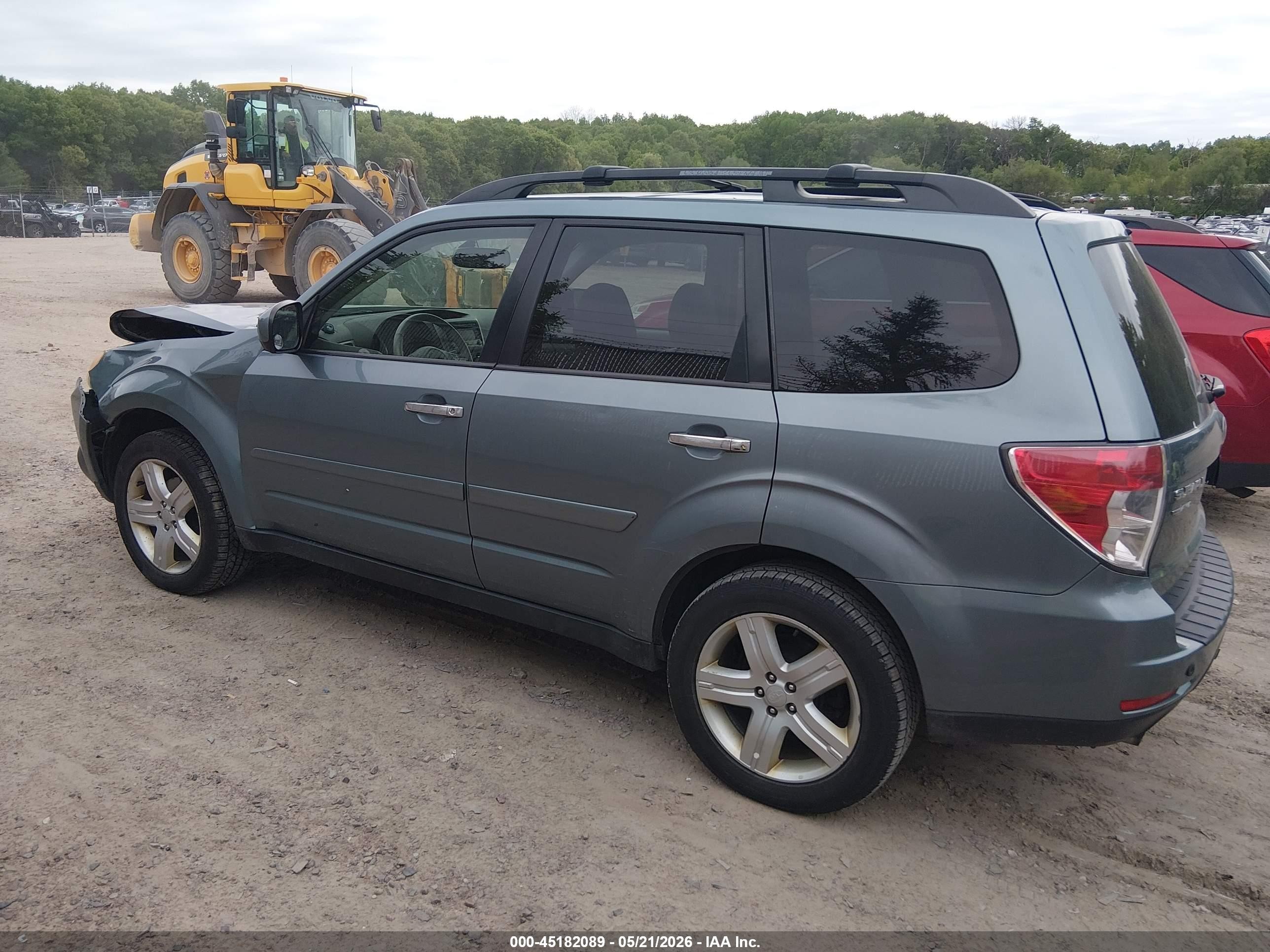 2010 Subaru Forester 2.5x Limited Light Blue vin: JF2SH6DC3AH767905