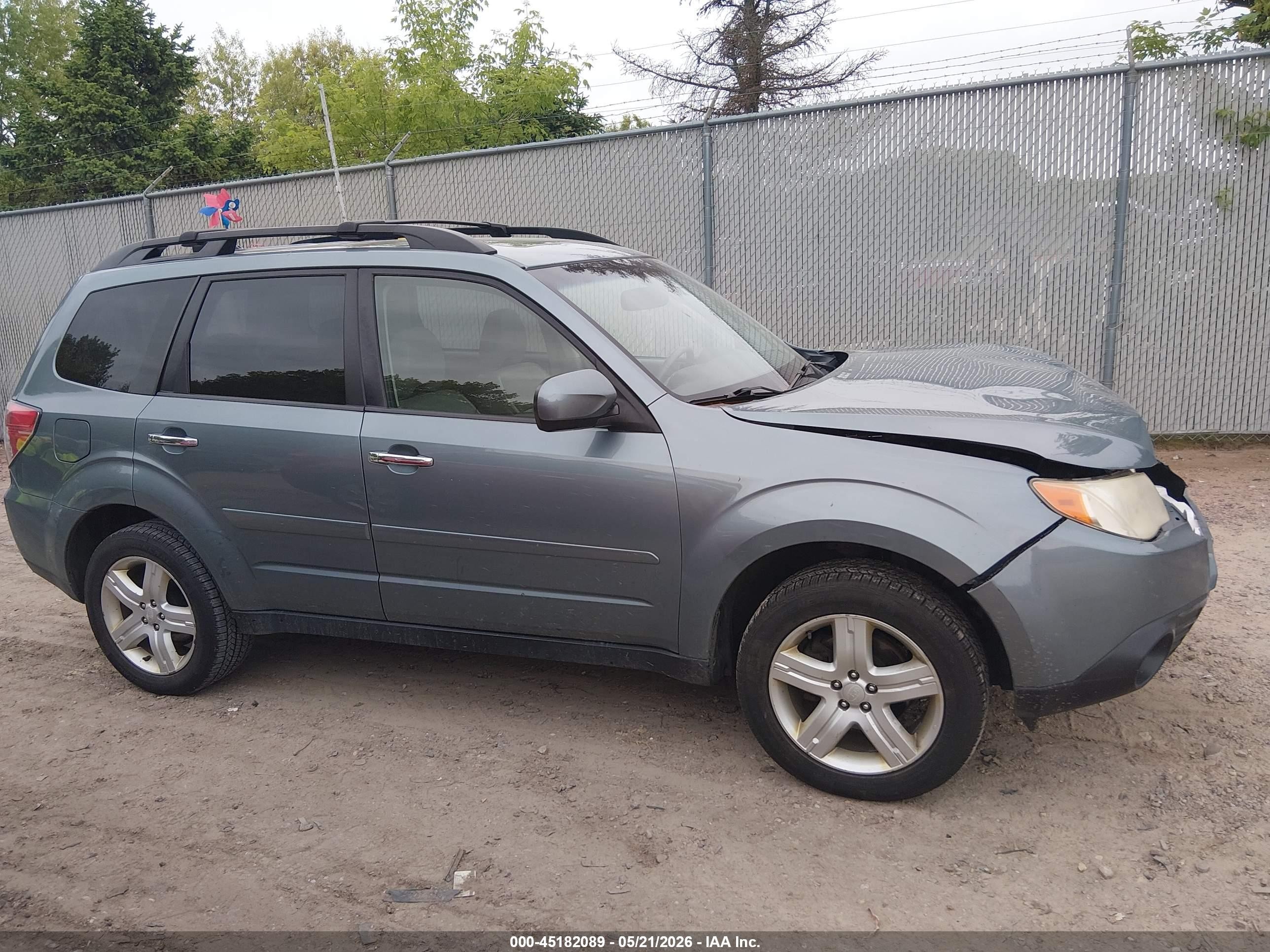 2010 Subaru Forester 2.5x Limited Light Blue vin: JF2SH6DC3AH767905