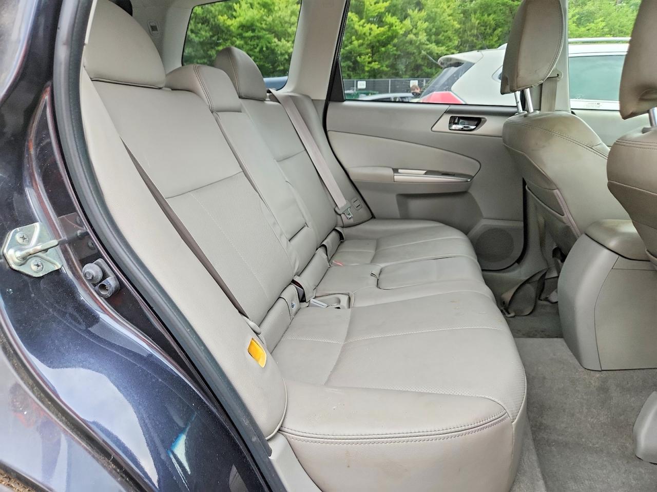2010 Subaru Forester 2.5x Limited Black vin: JF2SH6DC3AH805648
