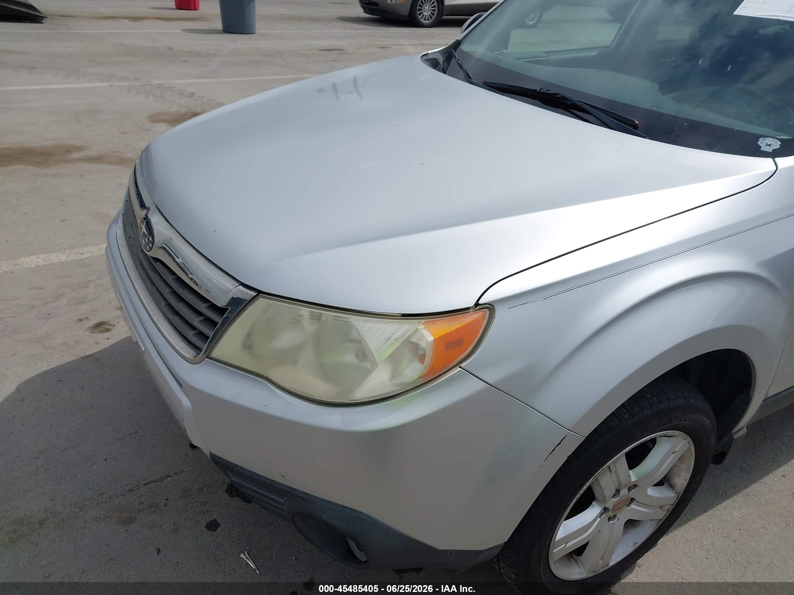 2010 Subaru Forester 2.5x Limited Silver vin: JF2SH6DC4AH707048