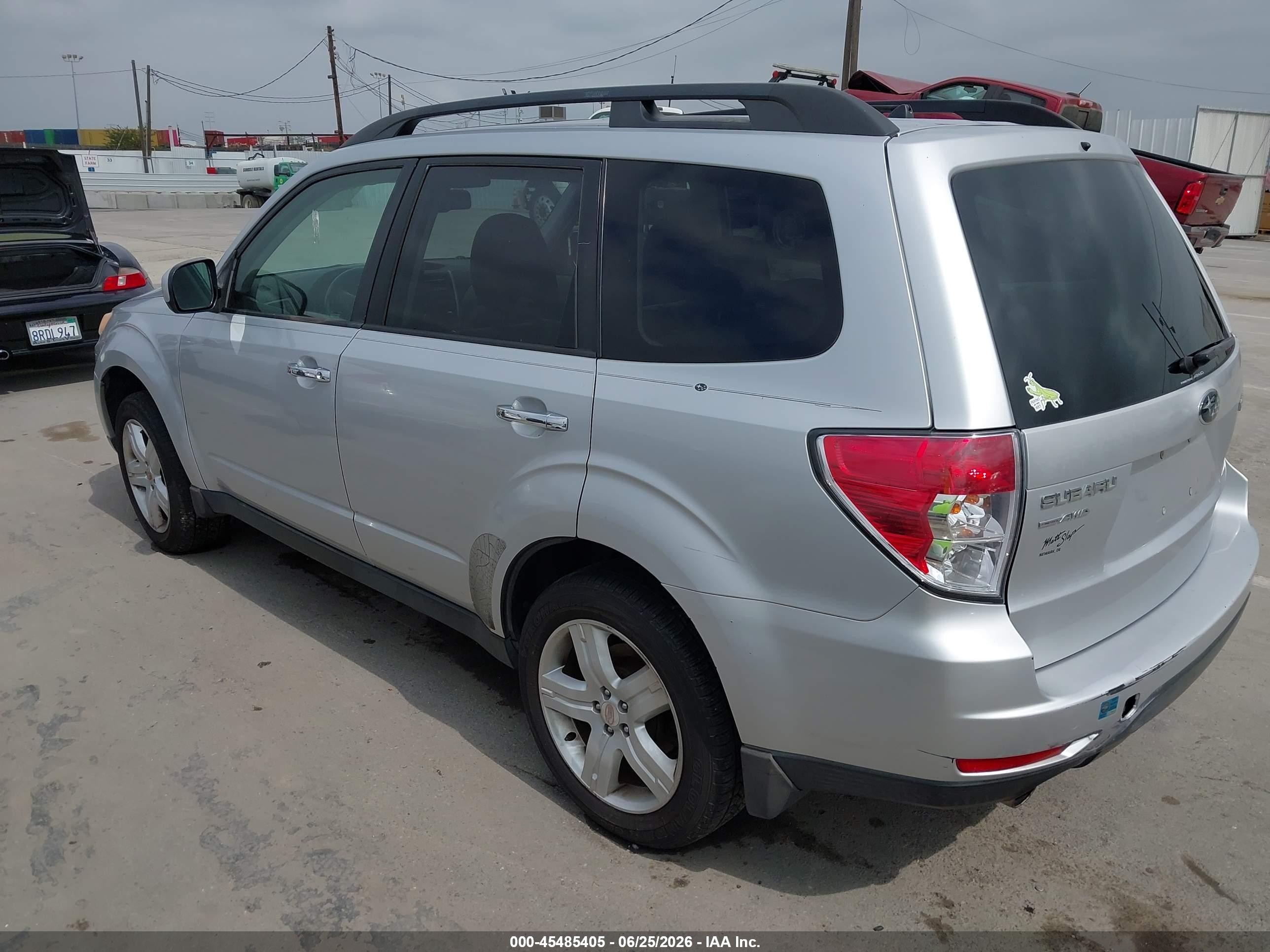 2010 Subaru Forester 2.5x Limited Silver vin: JF2SH6DC4AH707048