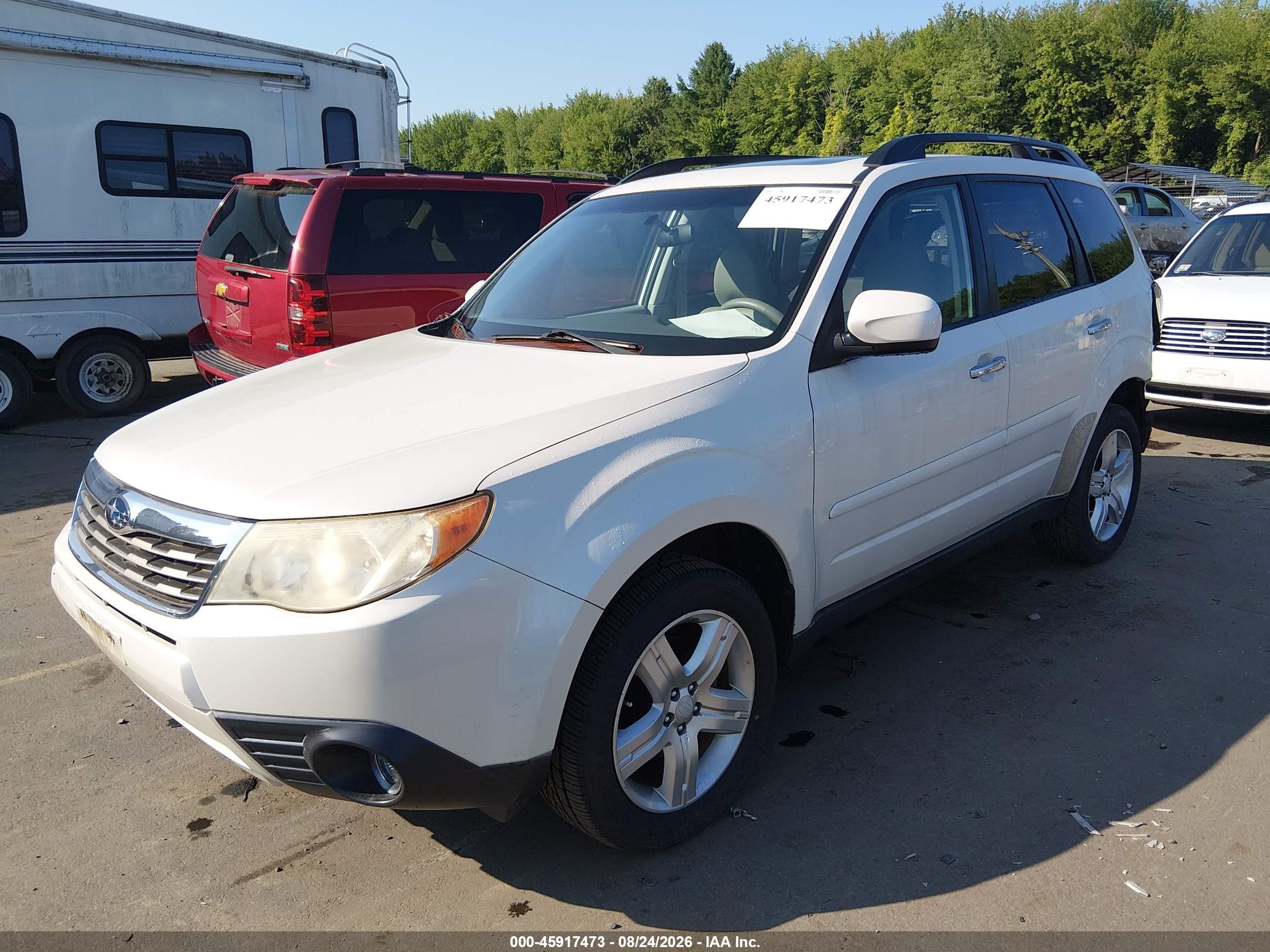 2010 Subaru Forester 2.5x Limited White vin: JF2SH6DC4AH765452