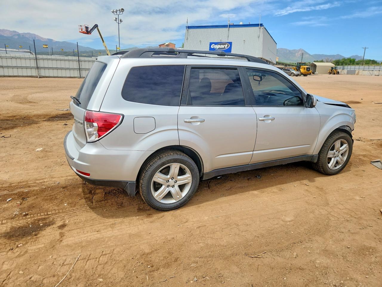 2010 Subaru Forester 2.5x Limited Silver vin: JF2SH6DC4AH904169