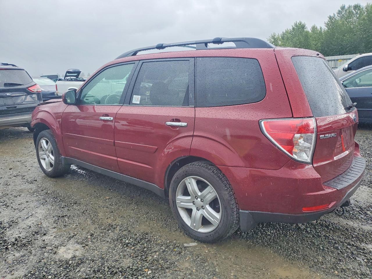 2010 Subaru Forester 2.5x Limited Red vin: JF2SH6DC5AH706121