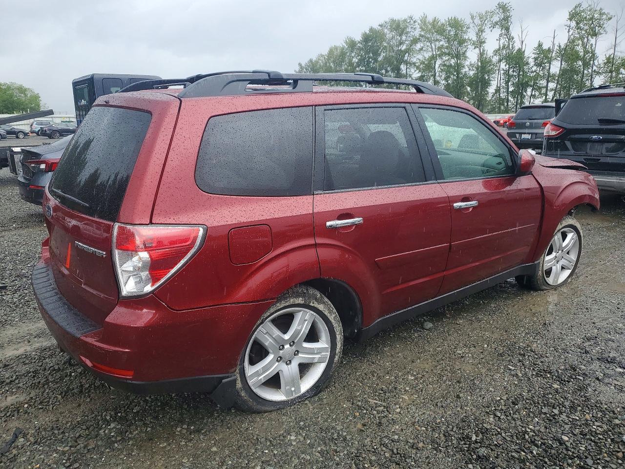 2010 Subaru Forester 2.5x Limited Red vin: JF2SH6DC5AH706121