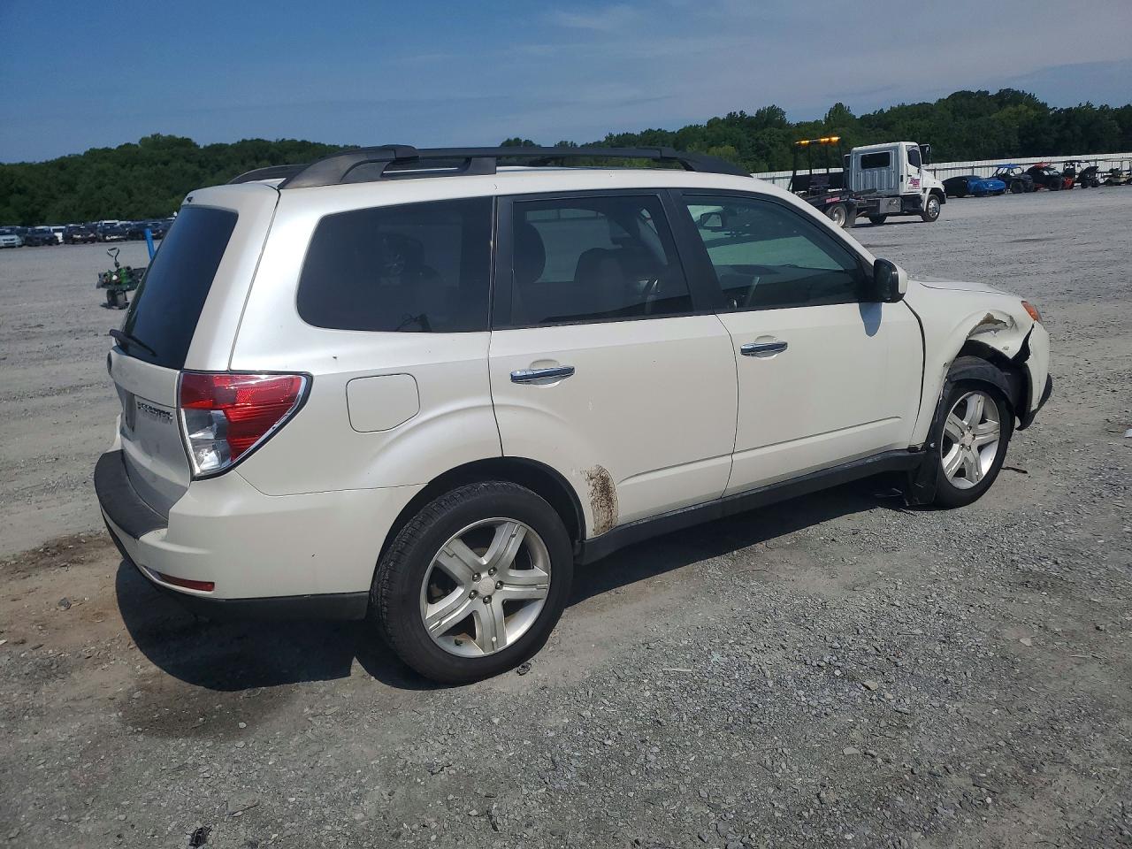 2010 Subaru Forester 2.5x Limited White vin: JF2SH6DC5AH710069