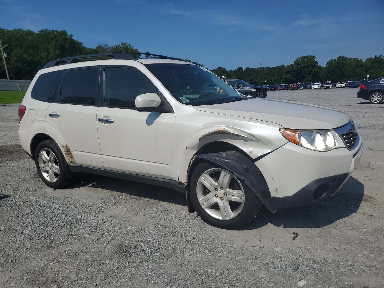 2010 Subaru Forester 2.5x Limited White vin: JF2SH6DC5AH710069