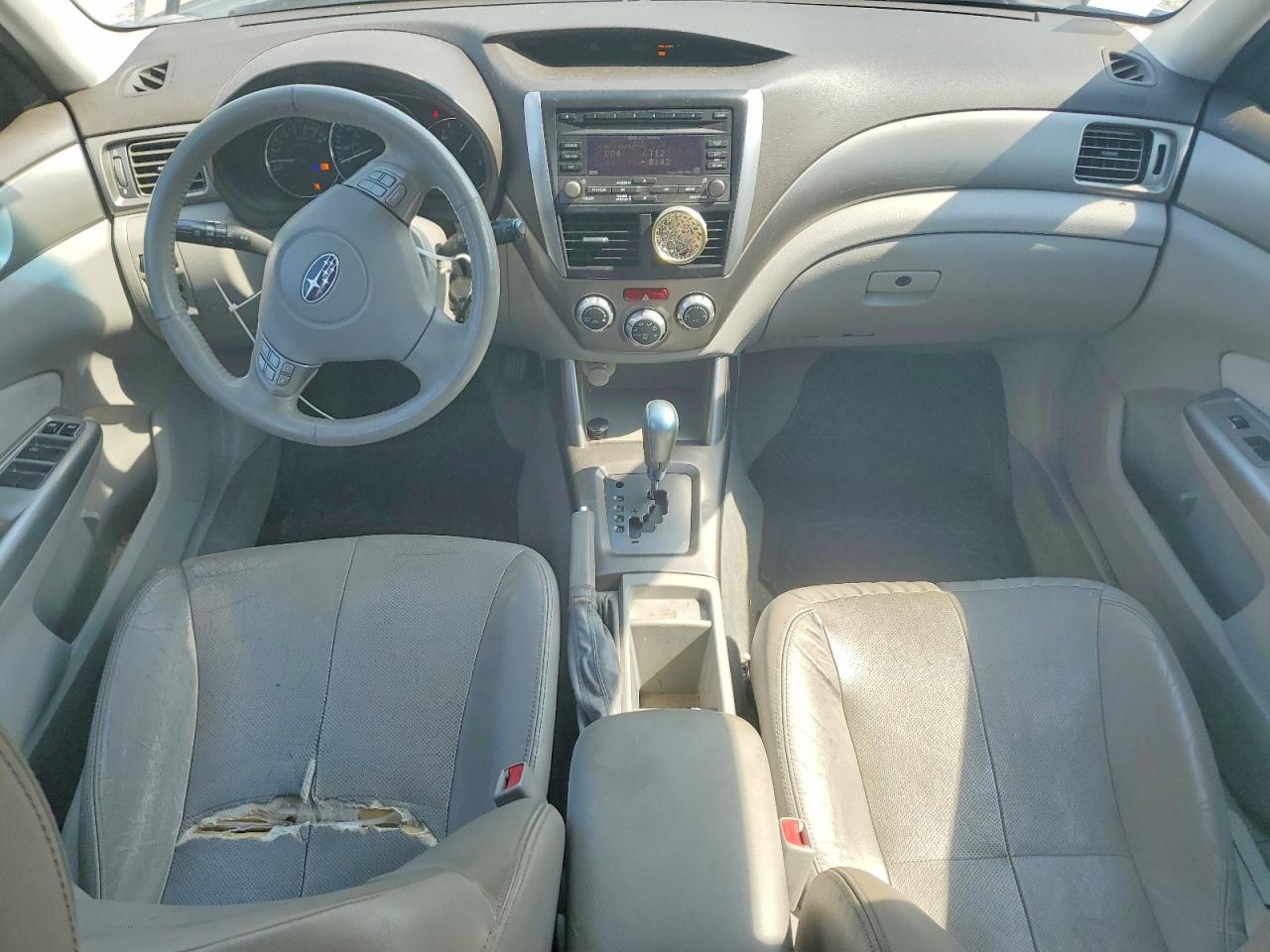 2010 Subaru Forester 2.5x Limited White vin: JF2SH6DC5AH710069