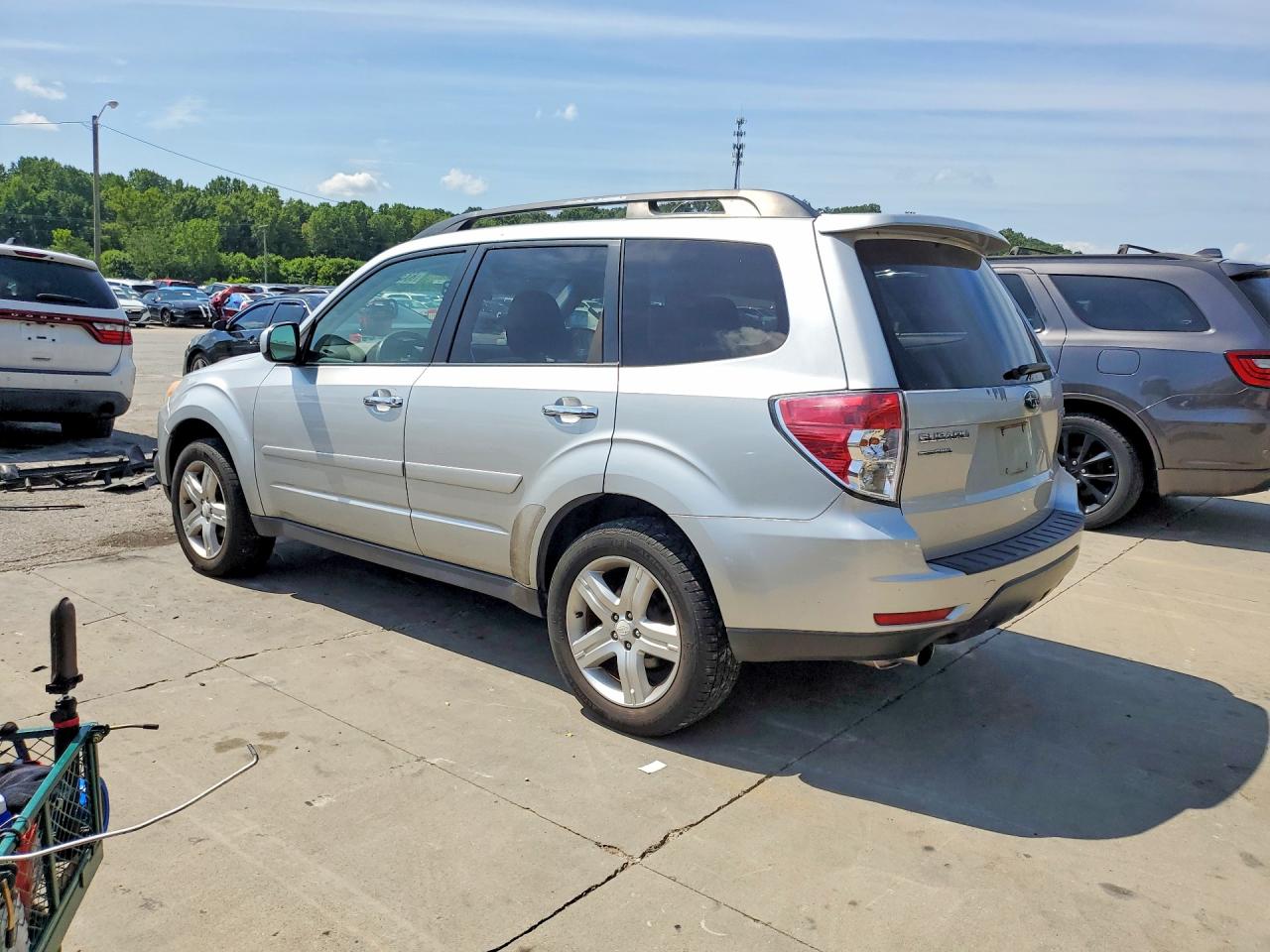 2010 Subaru Forester 2.5x Limited Silver vin: JF2SH6DC5AH737367