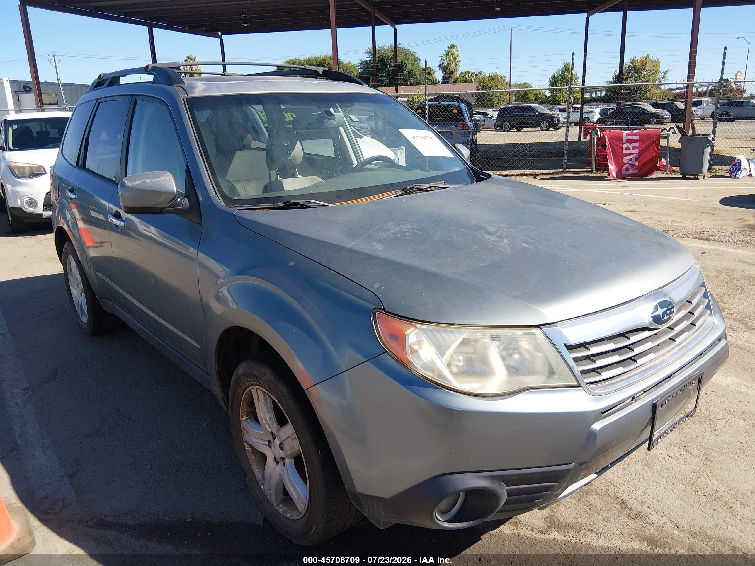 2010 Subaru Forester 2.5x Limited Light Blue vin: JF2SH6DC5AH769185