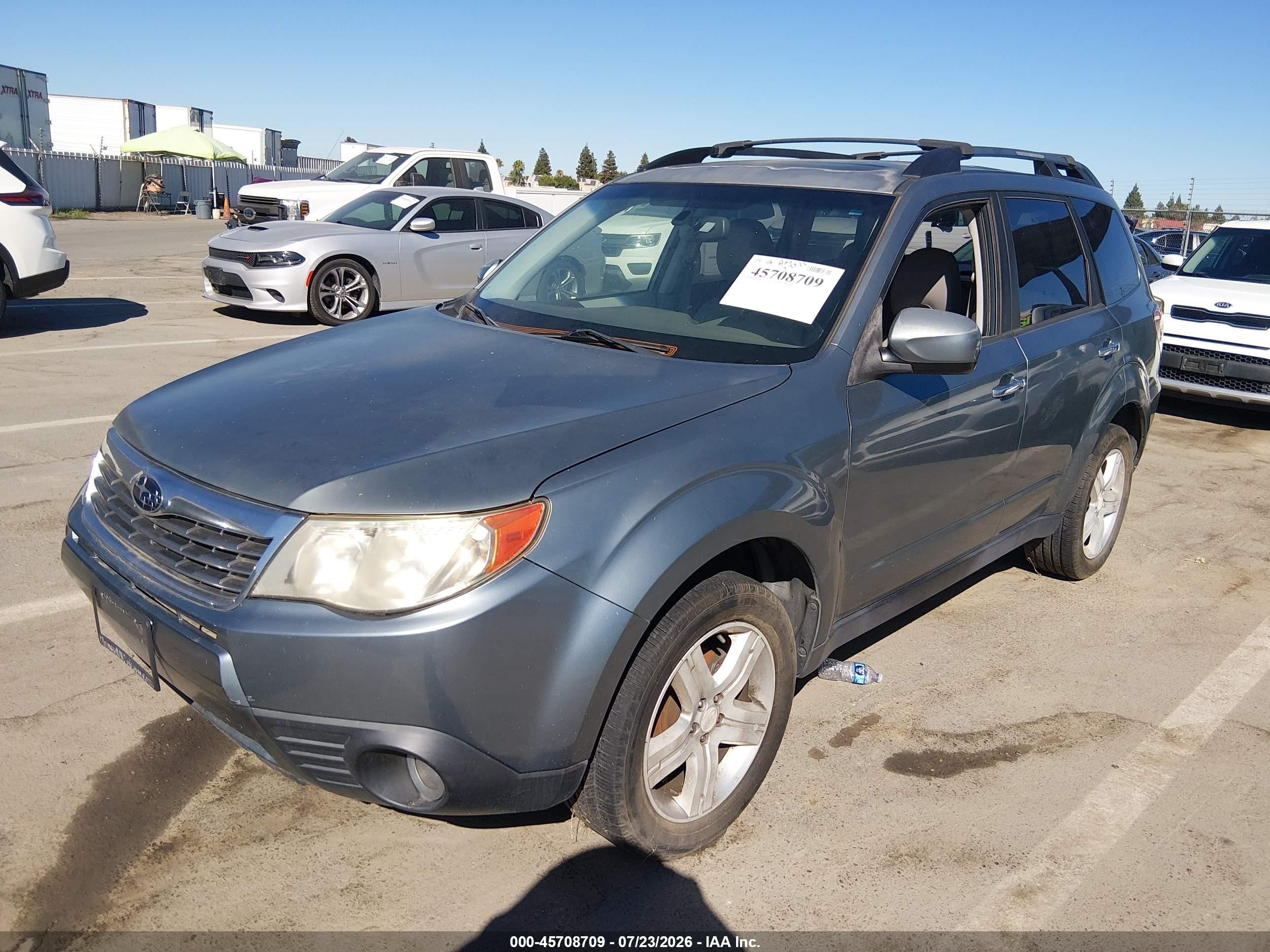 2010 Subaru Forester 2.5x Limited Light Blue vin: JF2SH6DC5AH769185
