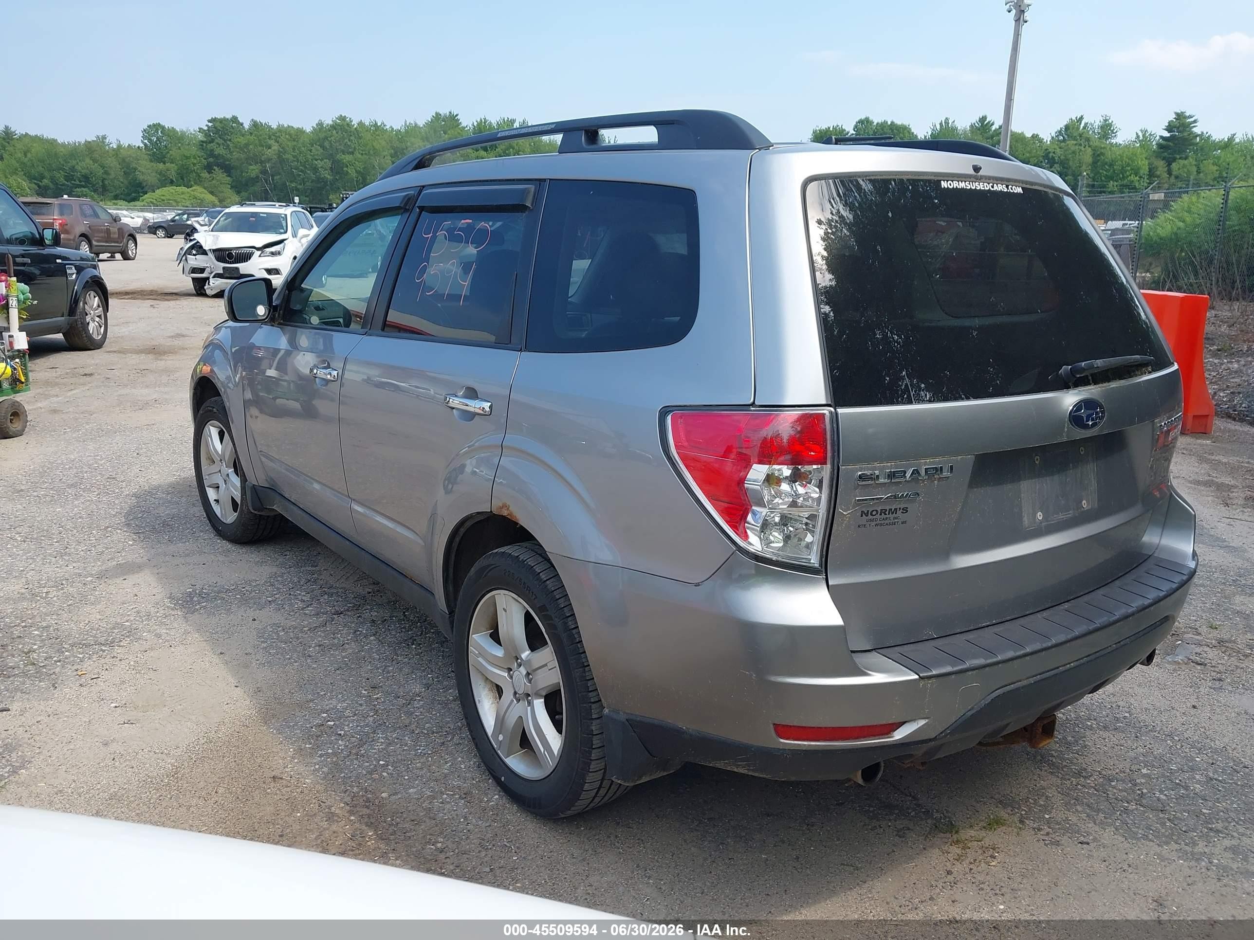 2010 Subaru Forester 2.5x Limited Silver vin: JF2SH6DC5AH780929