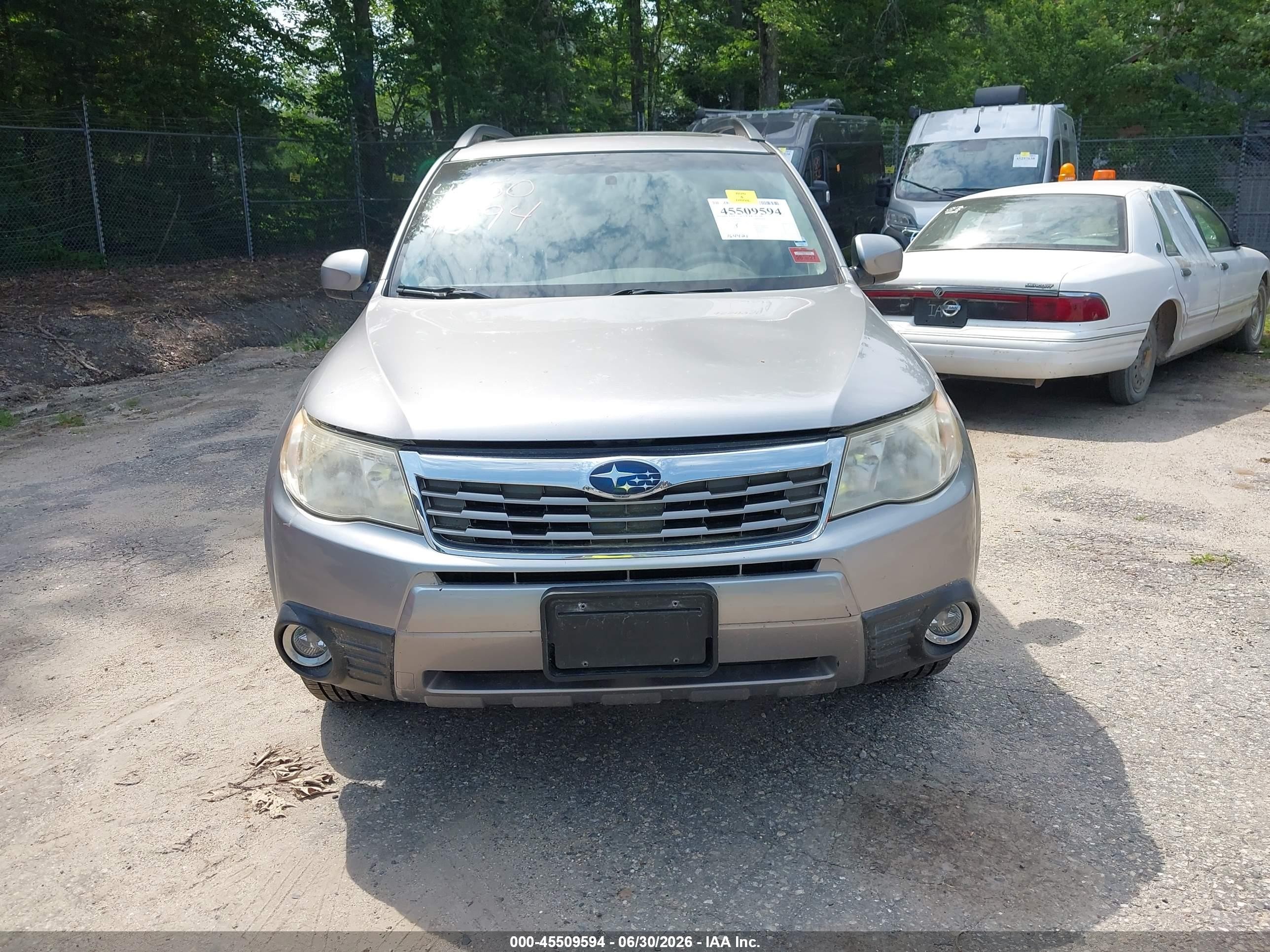 2010 Subaru Forester 2.5x Limited Silver vin: JF2SH6DC5AH780929