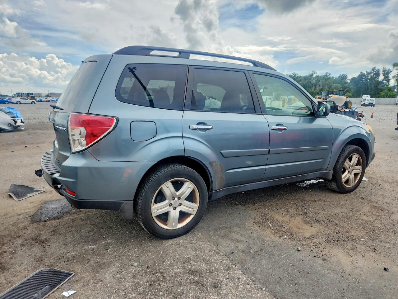 2010 Subaru Forester 2.5x Limited Teal vin: JF2SH6DC6AH706435