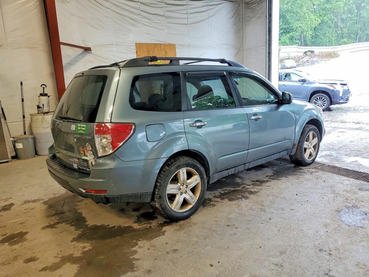 2010 Subaru Forester 2.5x Limited Green vin: JF2SH6DC6AH719072