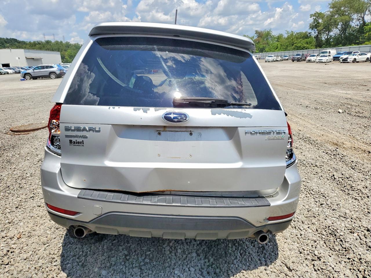 2010 Subaru Forester 2.5x Limited Silver vin: JF2SH6DC6AH734851