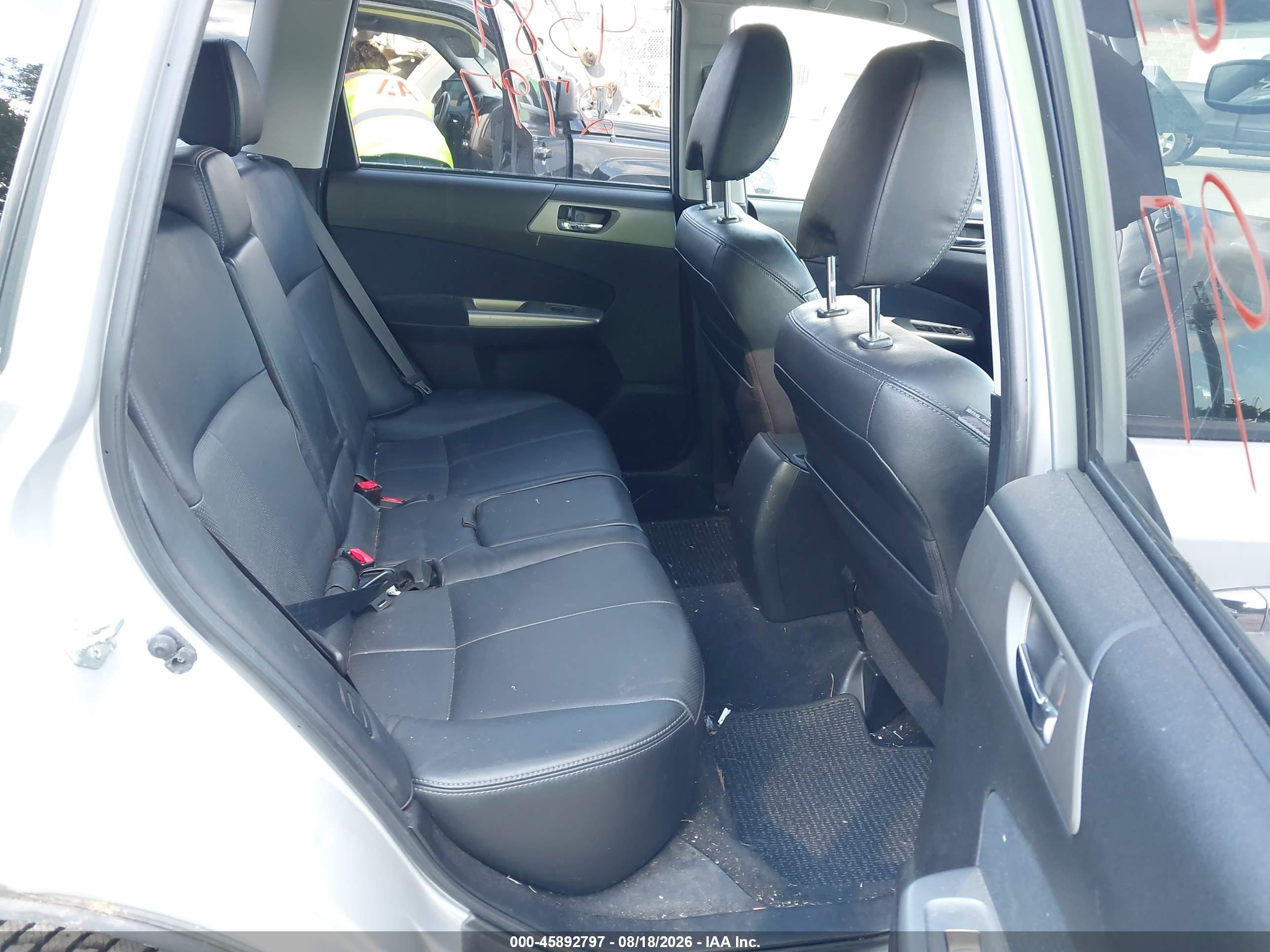 2010 Subaru Forester 2.5x Limited Silver vin: JF2SH6DC6AH741377