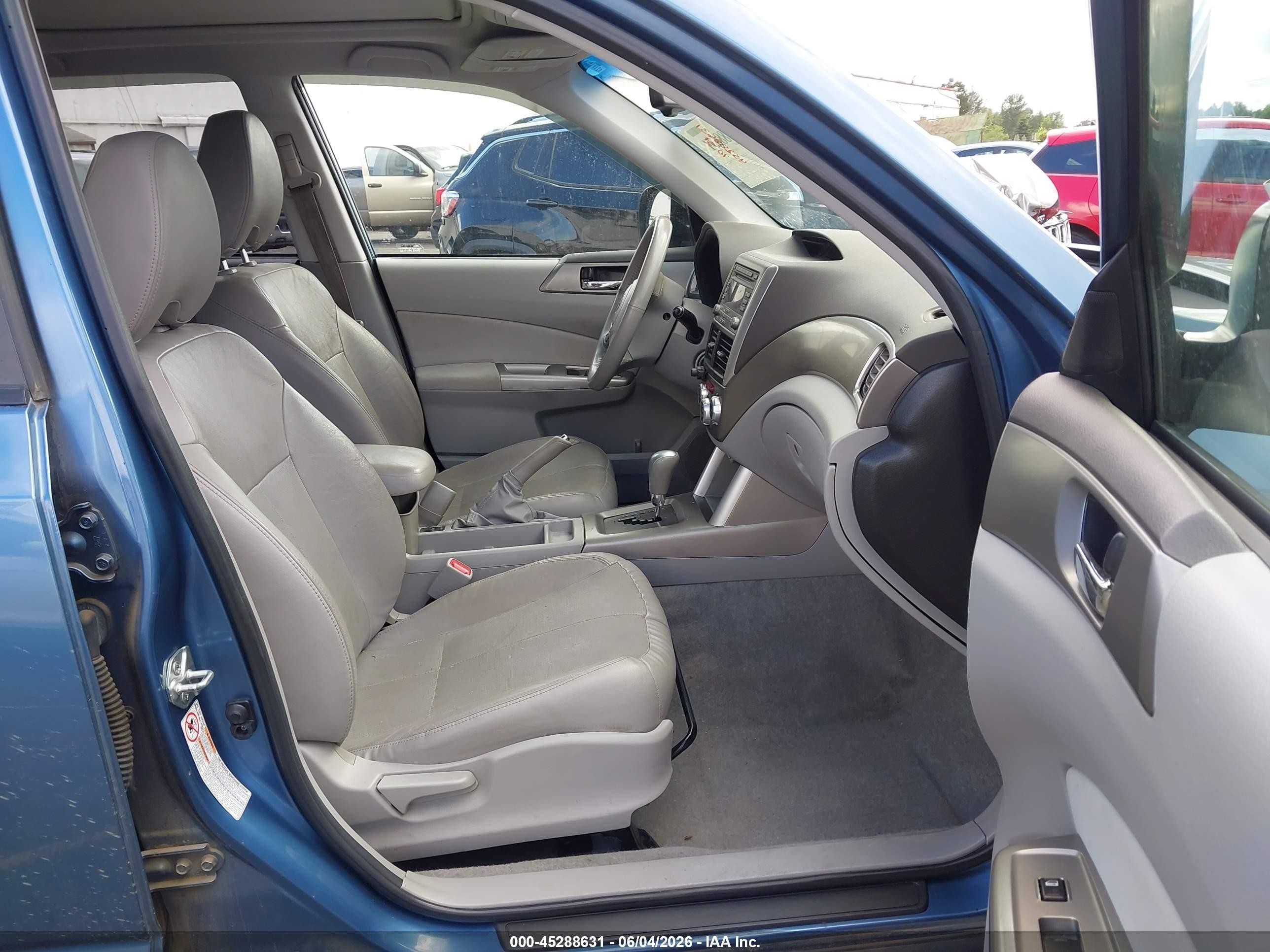 2010 Subaru Forester 2.5x Limited Blue vin: JF2SH6DC6AH749947