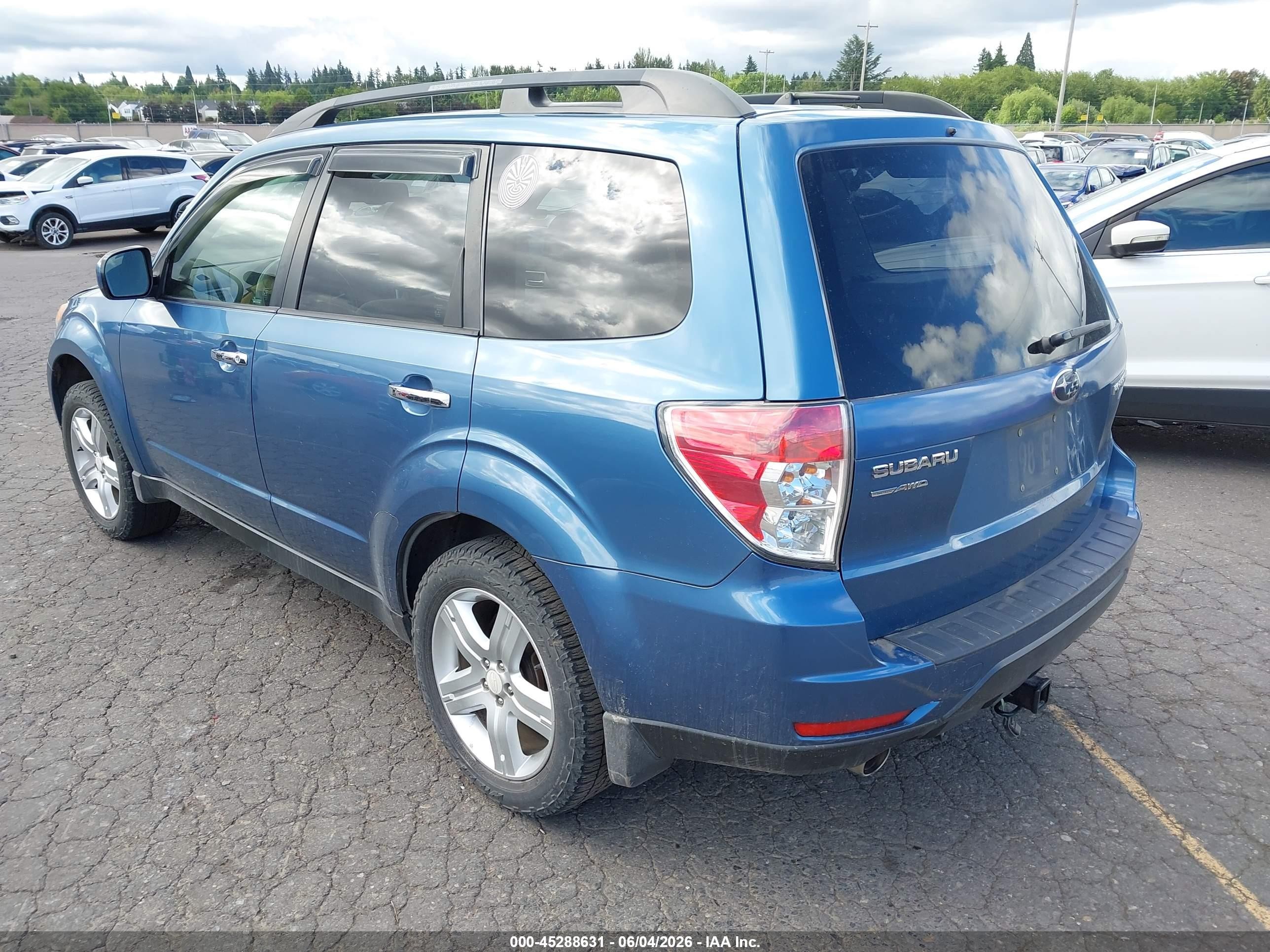 2010 Subaru Forester 2.5x Limited Blue vin: JF2SH6DC6AH749947